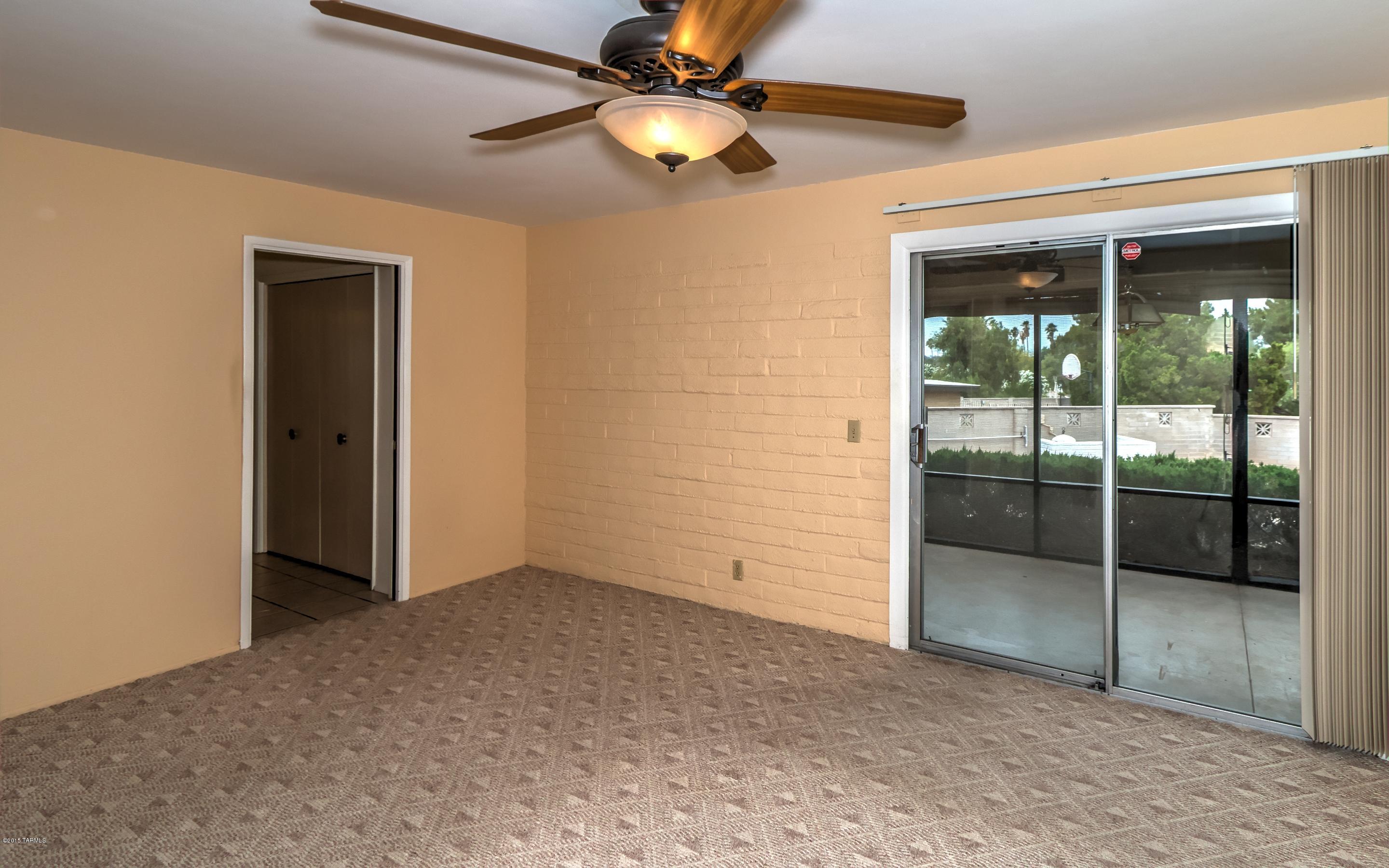 3451 N Calle Largo