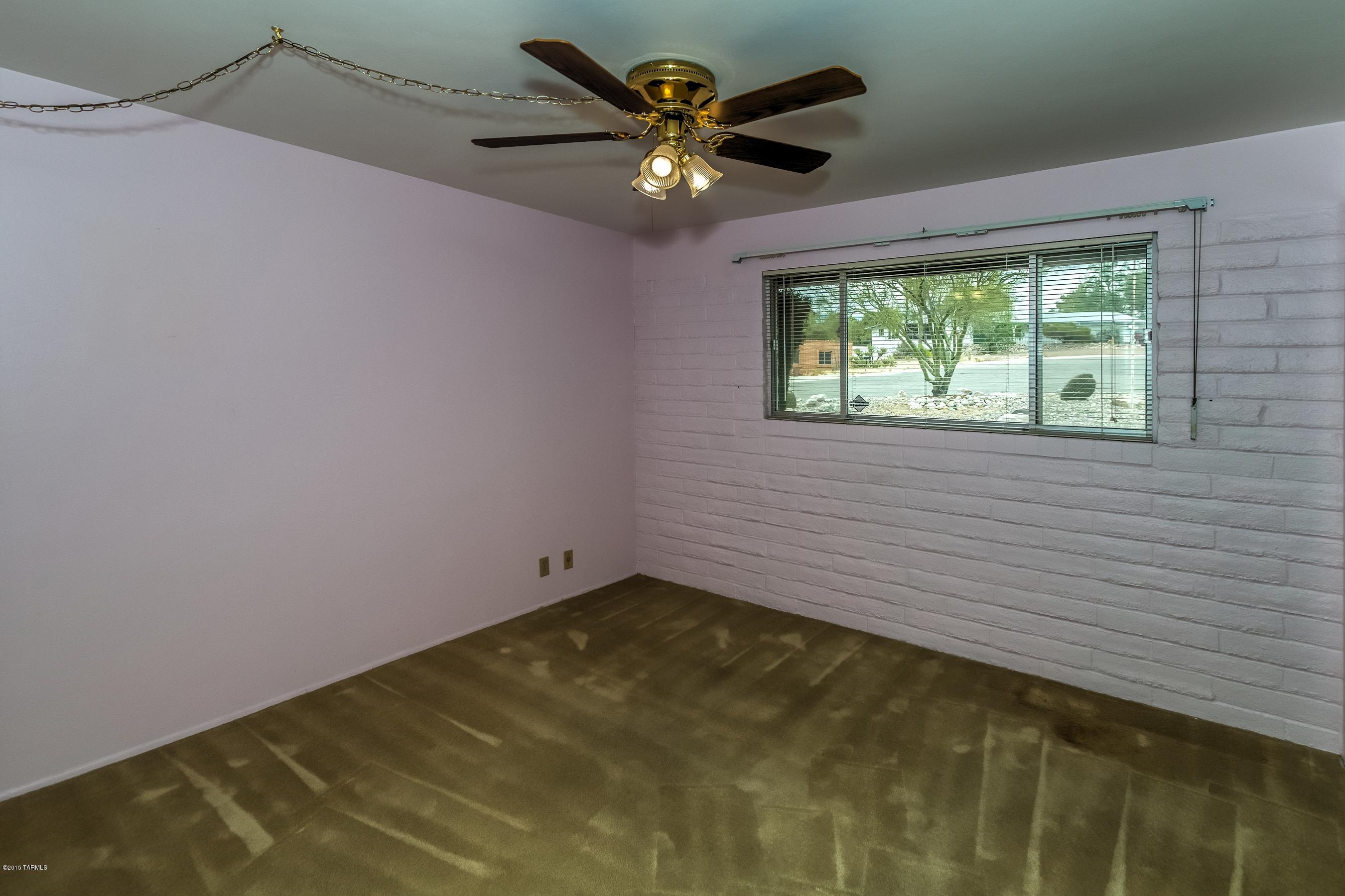 3451 N Calle Largo