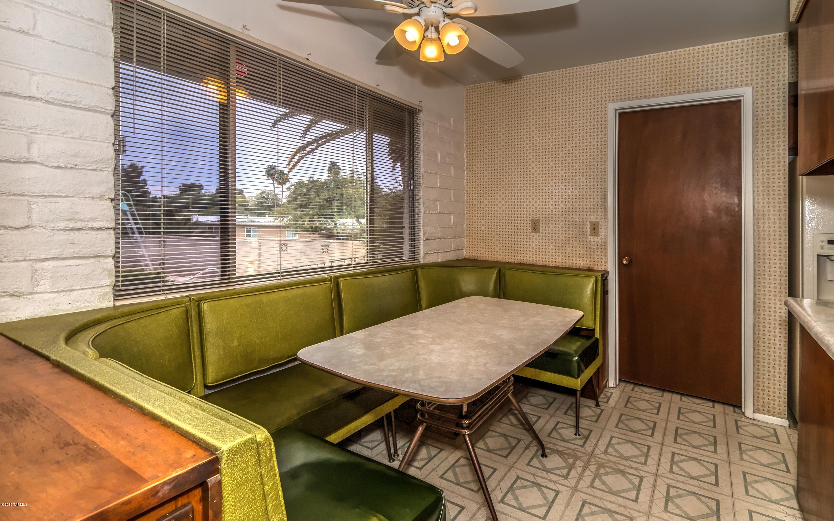 3451 N Calle Largo