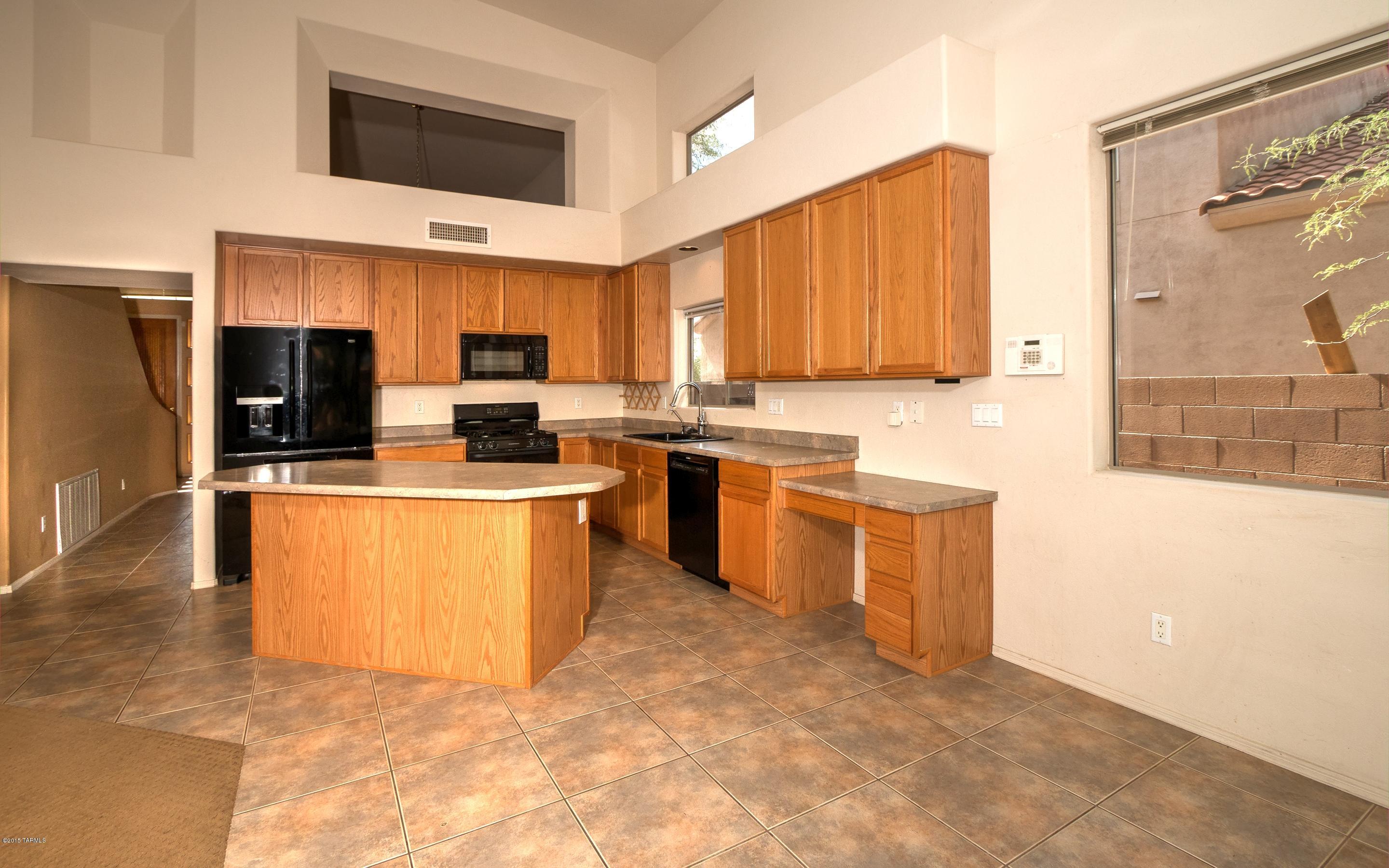 1494 N Camino Villa Bonita