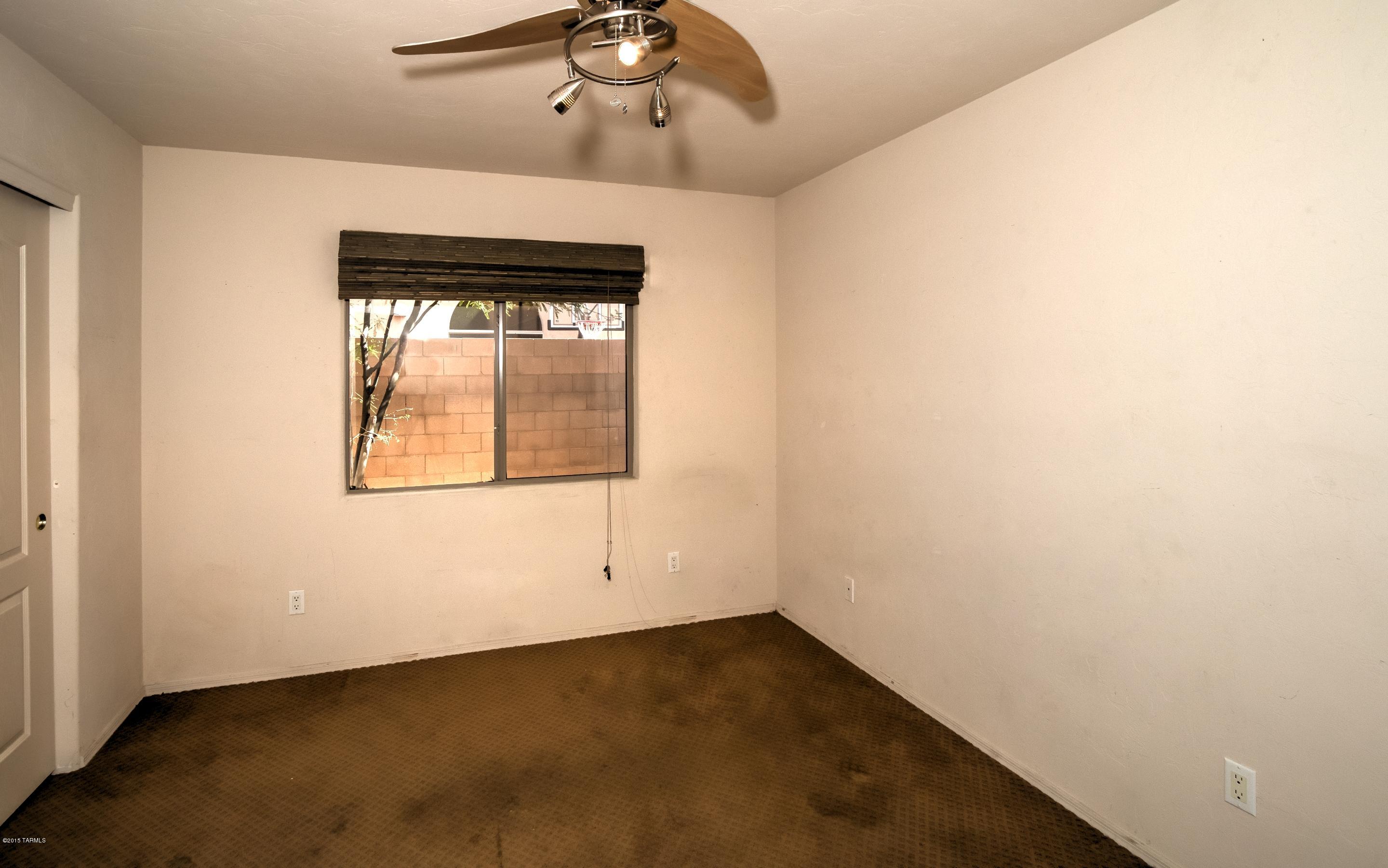 1494 N Camino Villa Bonita