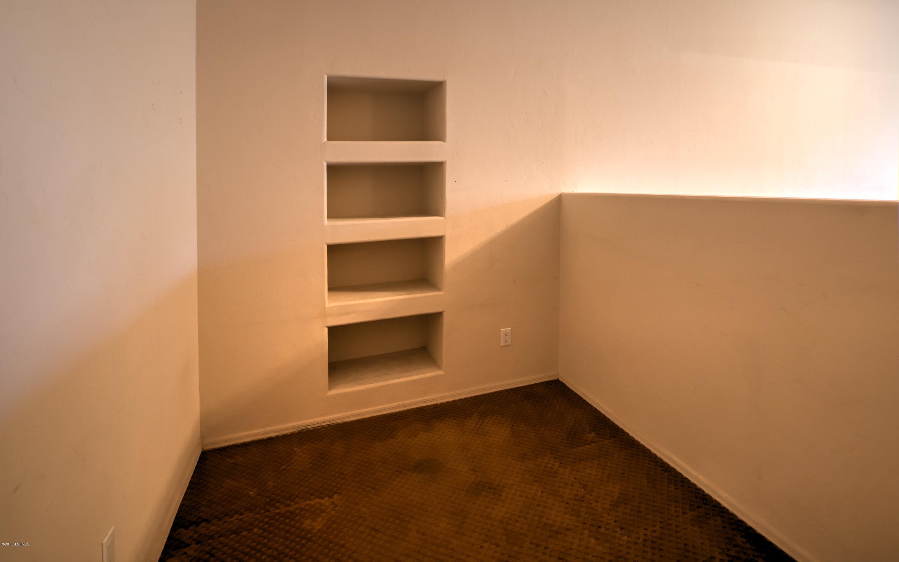1494 N Camino Villa Bonita