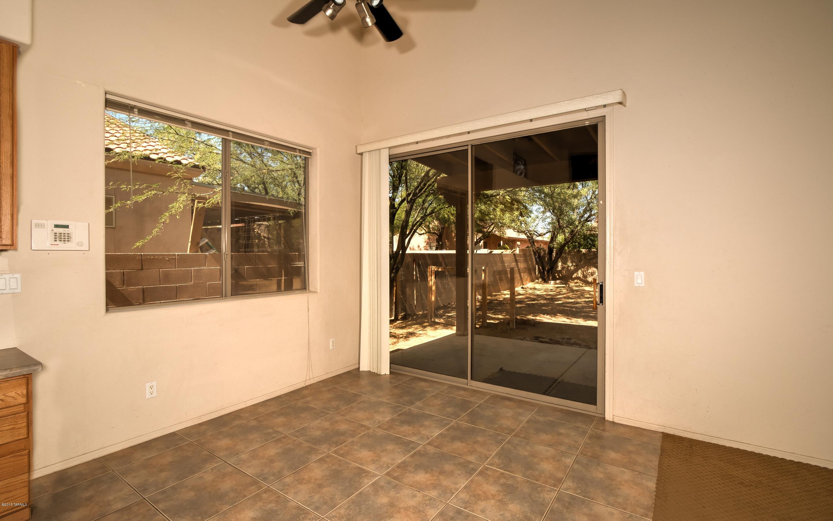 1494 N Camino Villa Bonita
