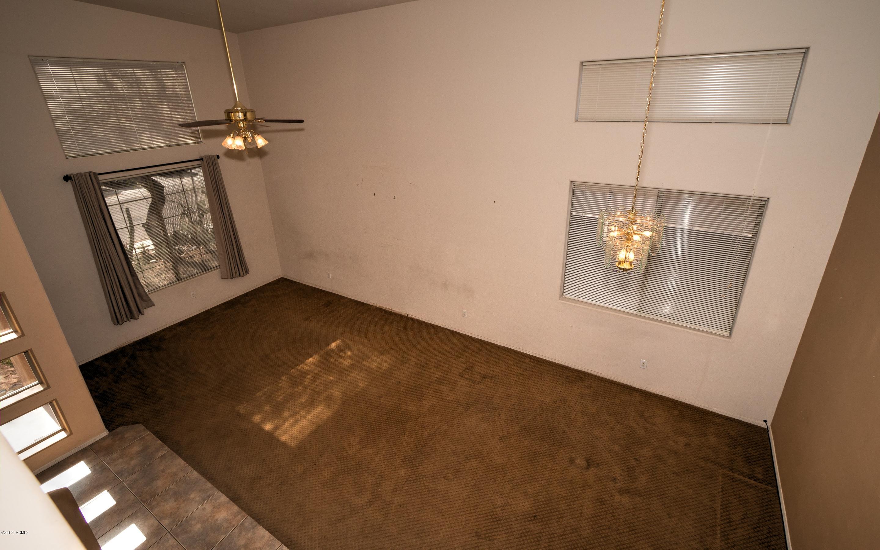 1494 N Camino Villa Bonita