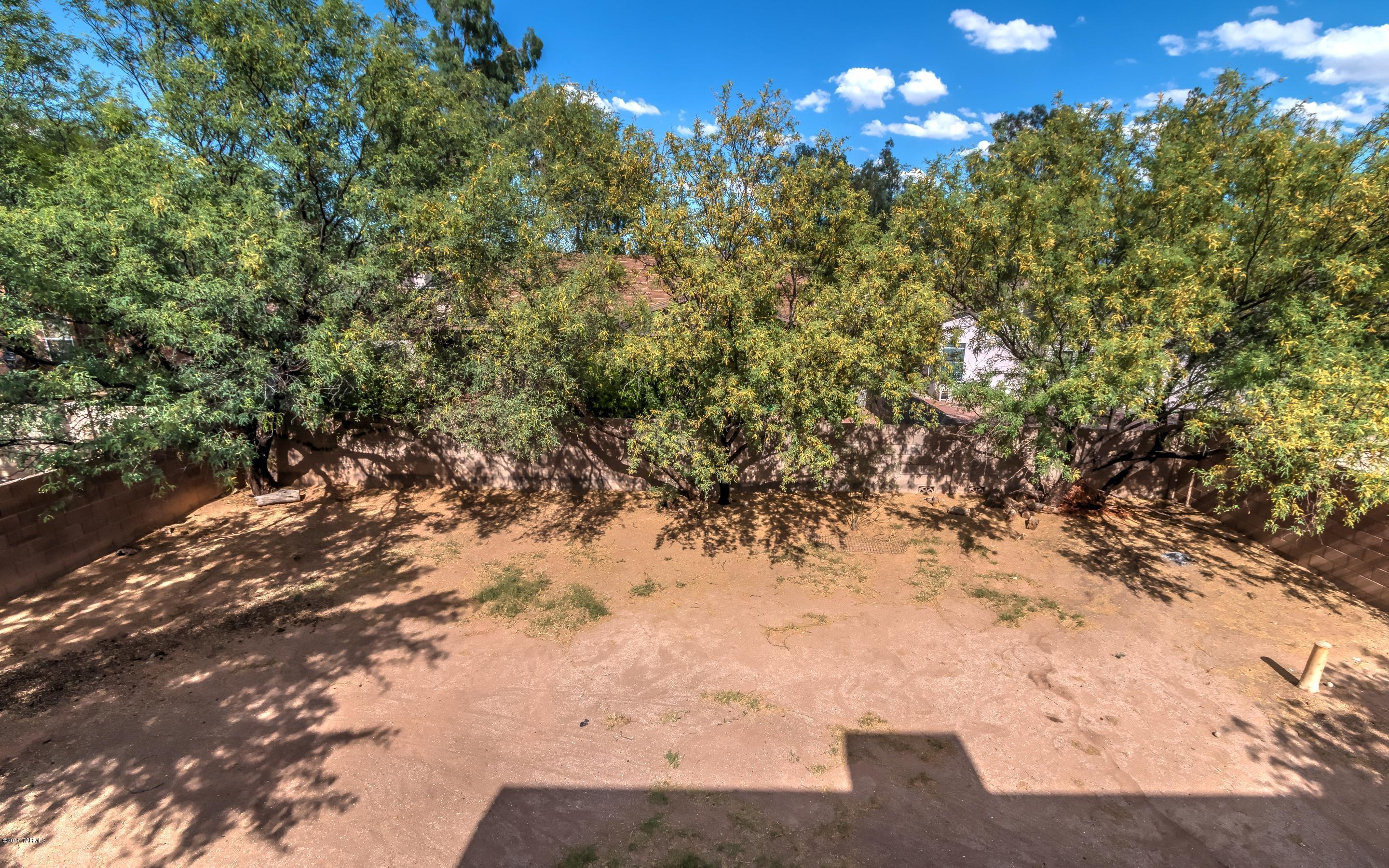 1494 N Camino Villa Bonita