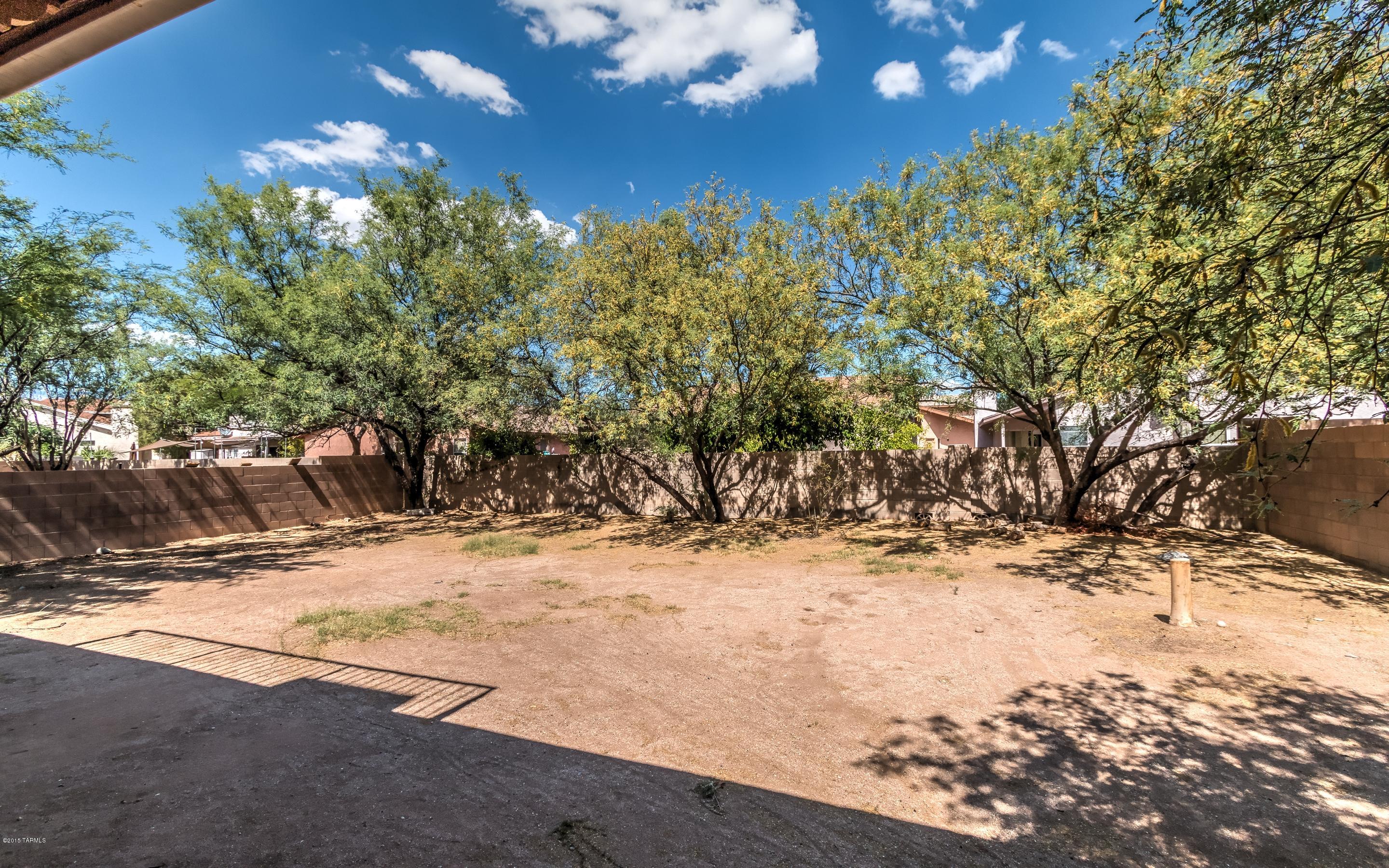 1494 N Camino Villa Bonita