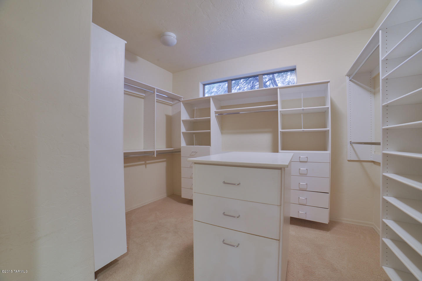 2241 N Catalina Vista Loop