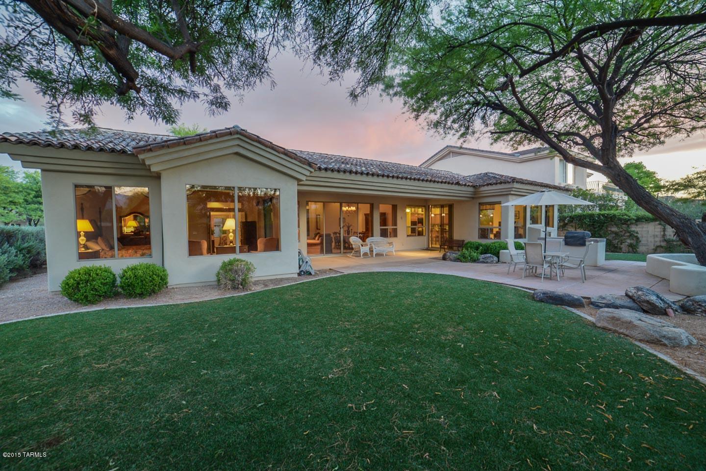 2241 N Catalina Vista Loop
