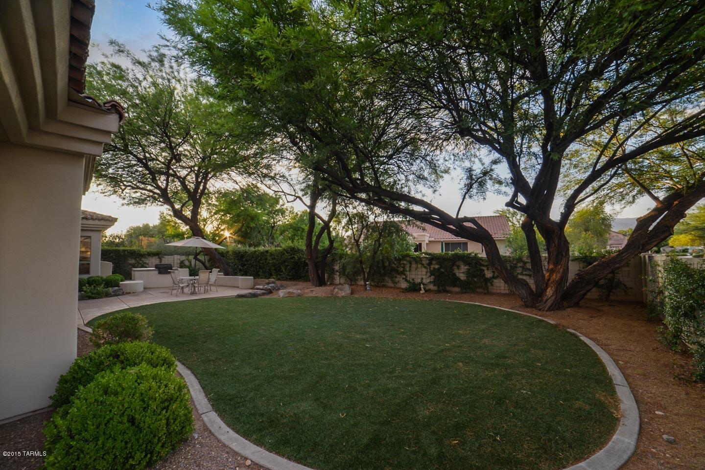 2241 N Catalina Vista Loop