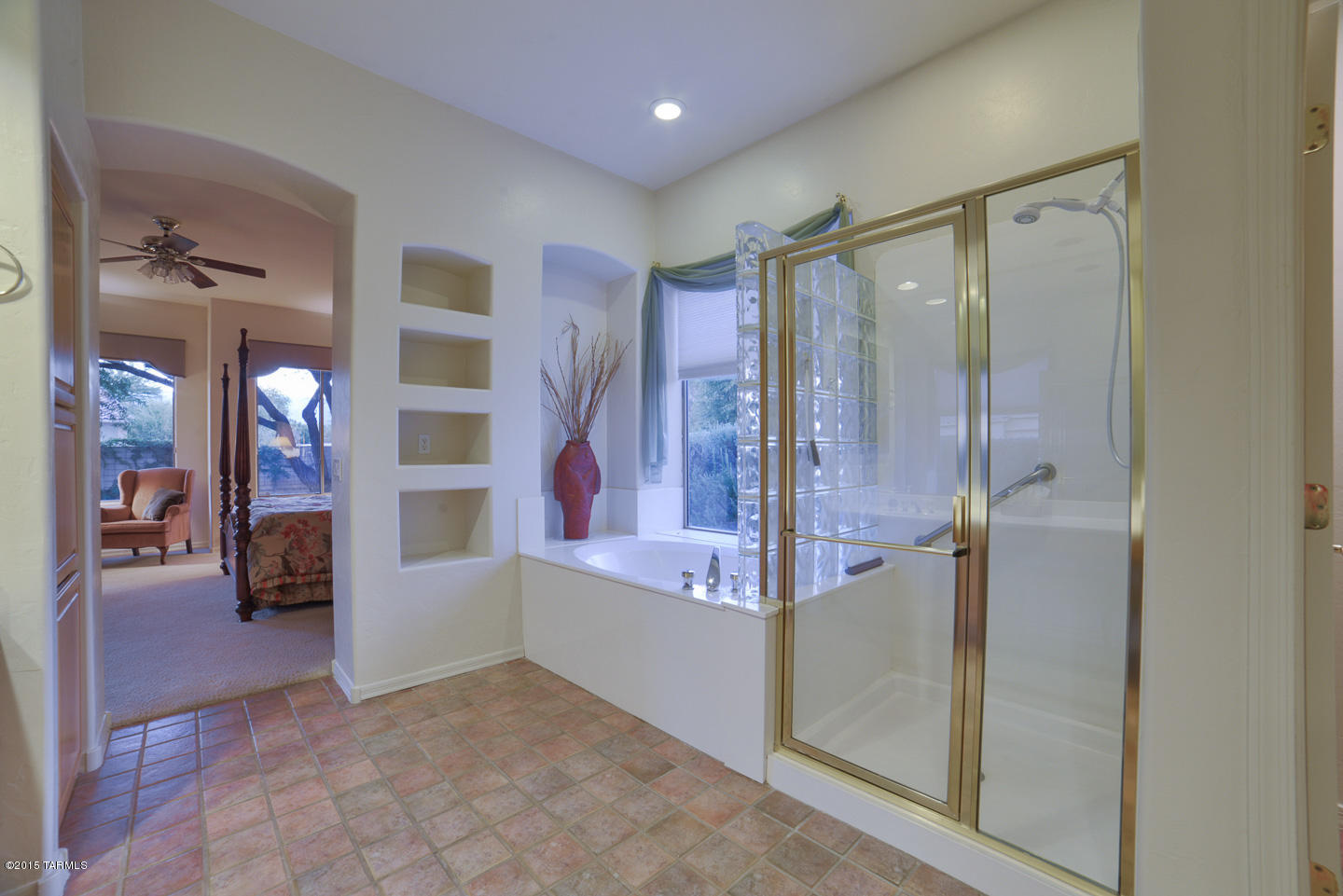 2241 N Catalina Vista Loop