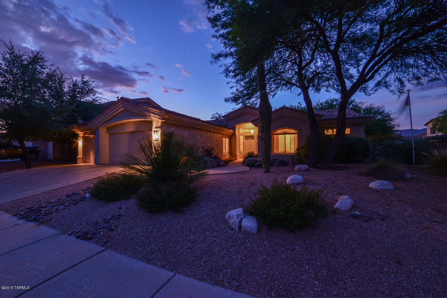 2241 N Catalina Vista Loop