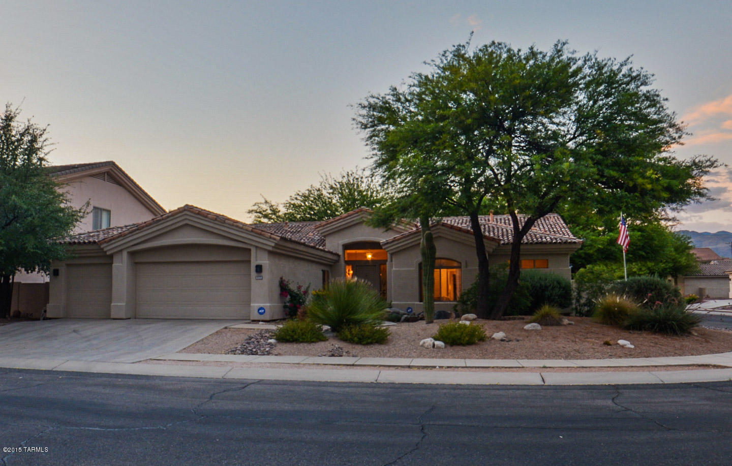 2241 N Catalina Vista Loop