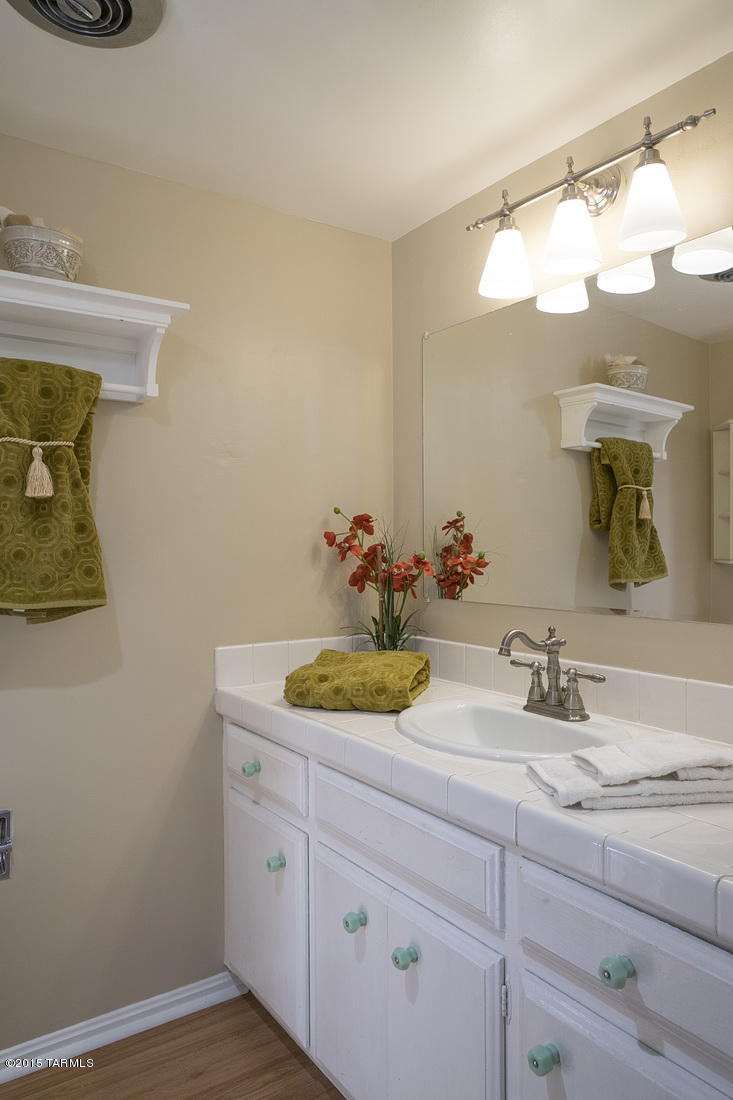 2820 E 6th Street Unit: 226