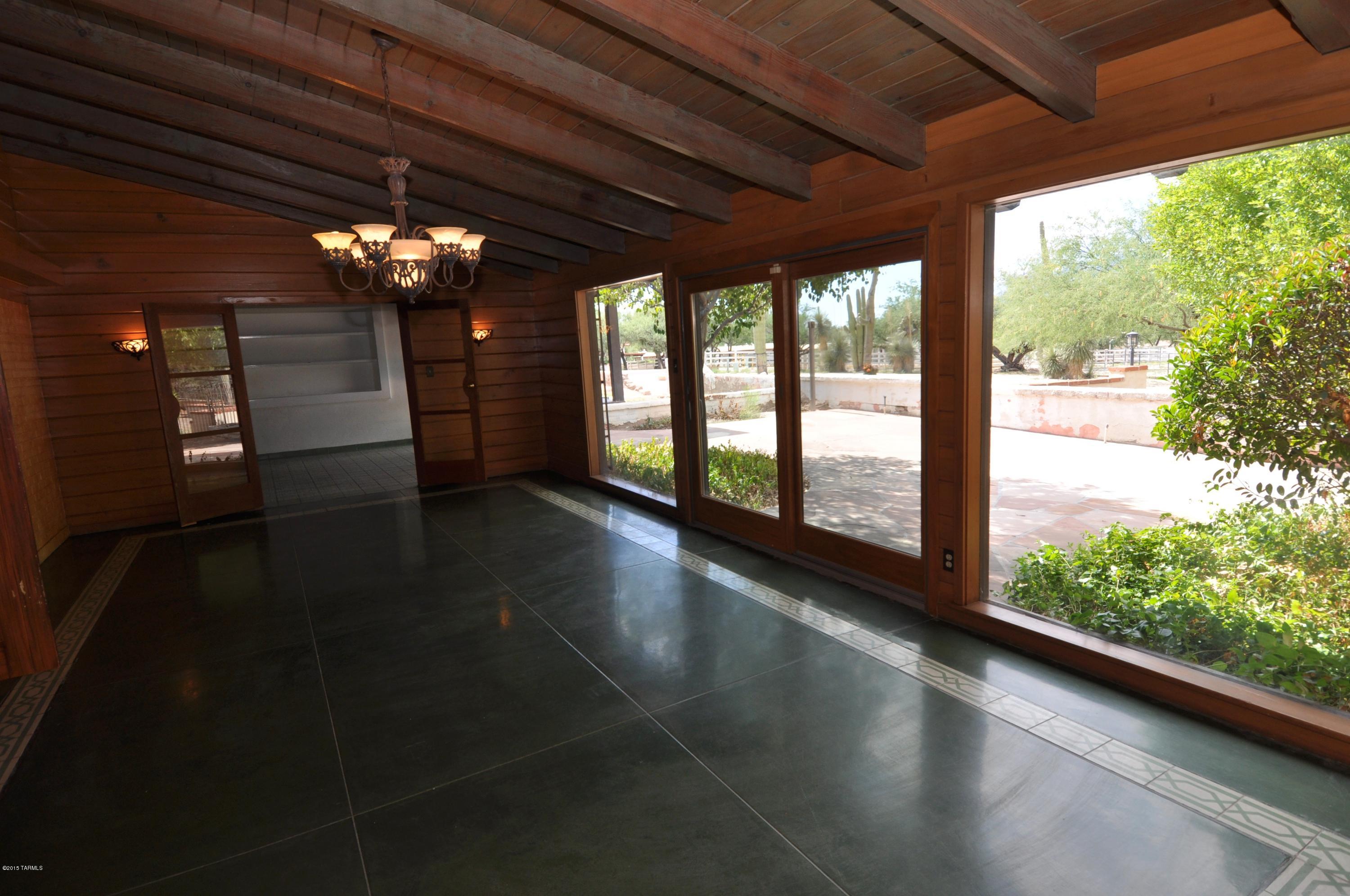1280 N Spud Rock Place
