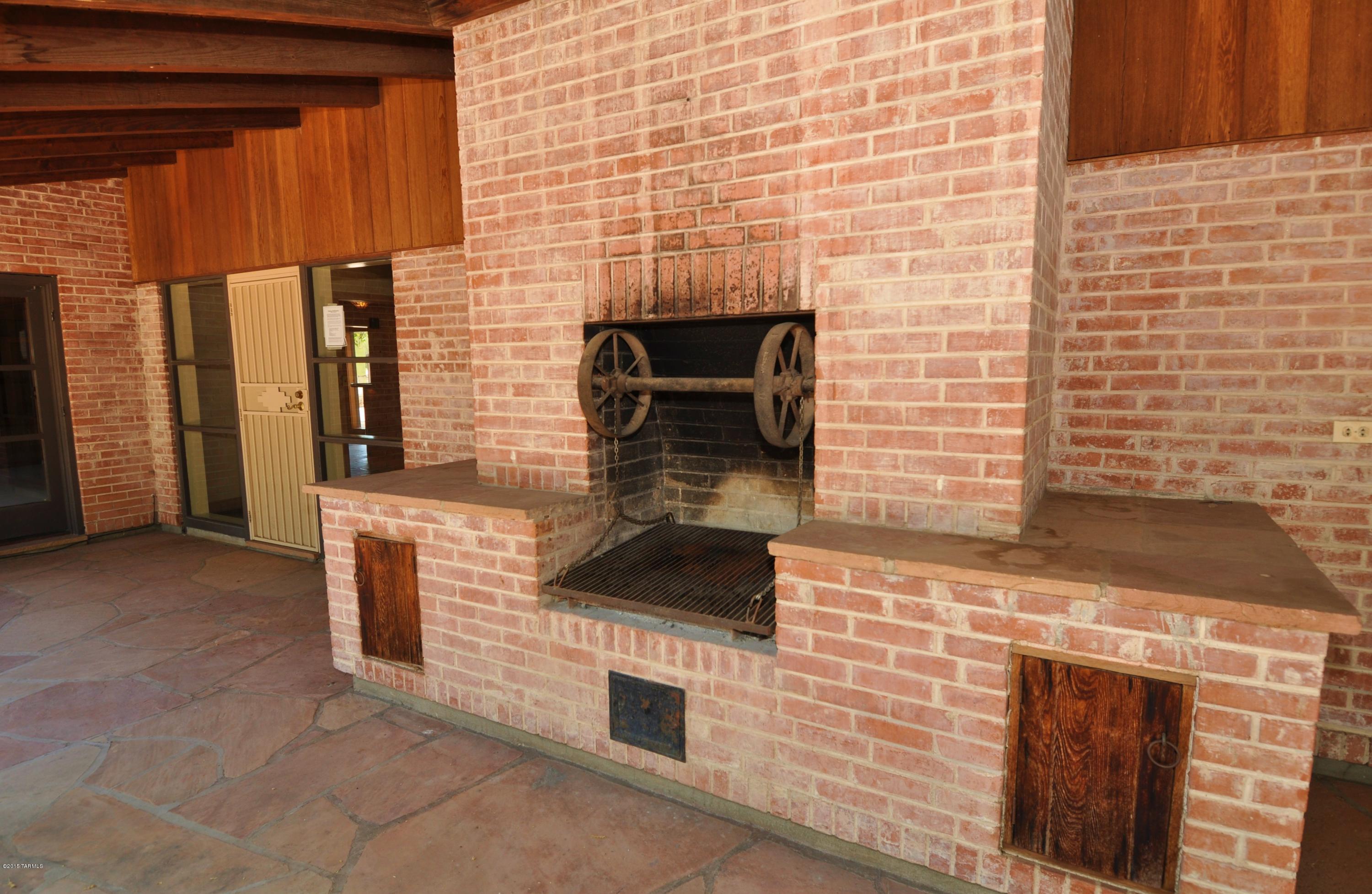 1280 N Spud Rock Place
