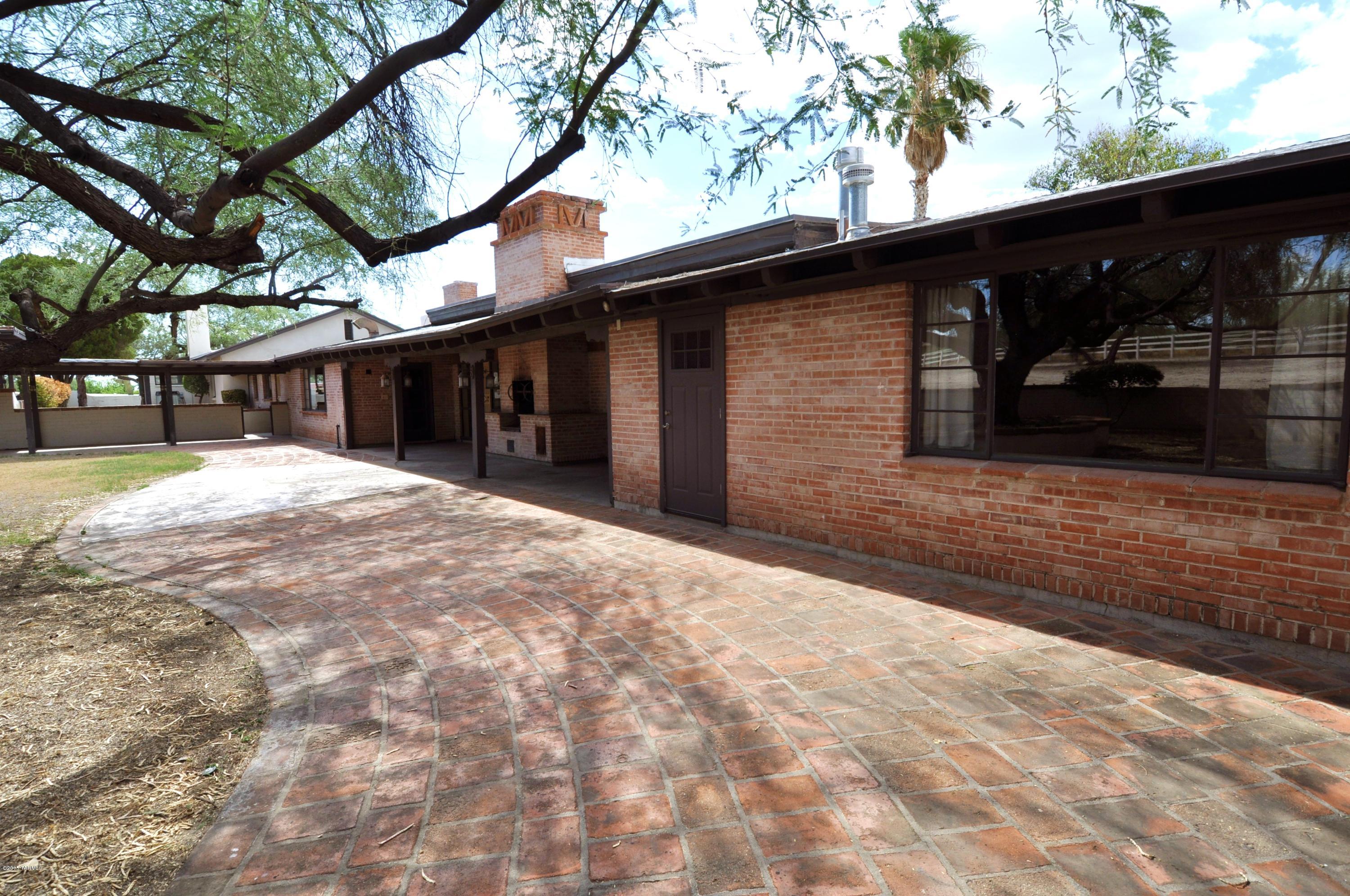 1280 N Spud Rock Place