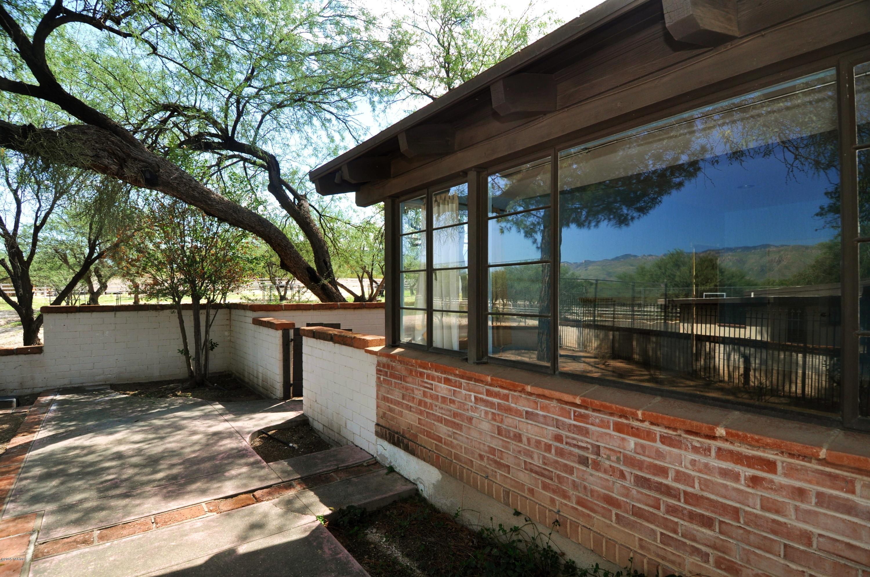 1280 N Spud Rock Place