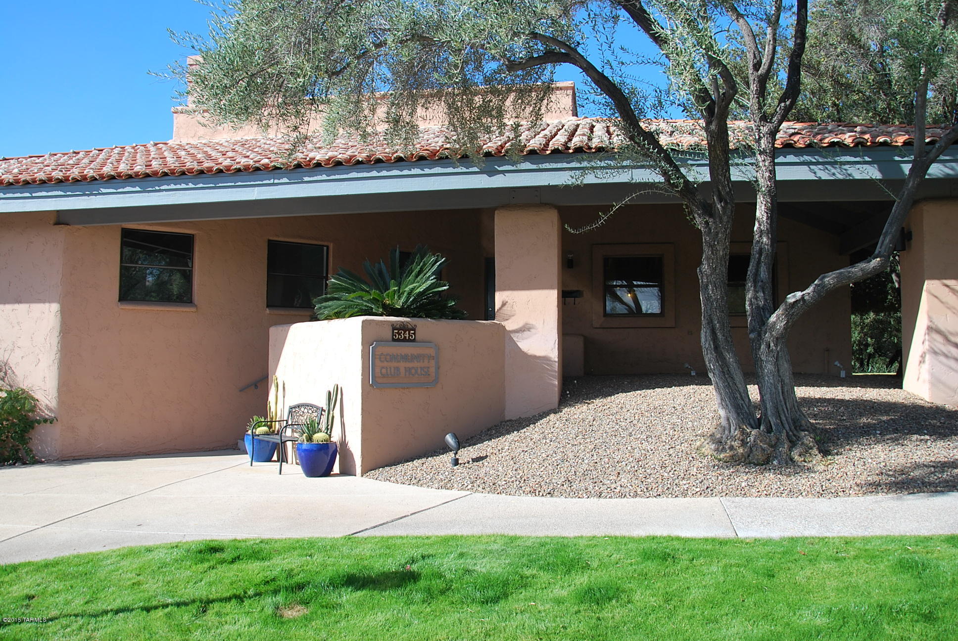 5313 N Calle del Rocio