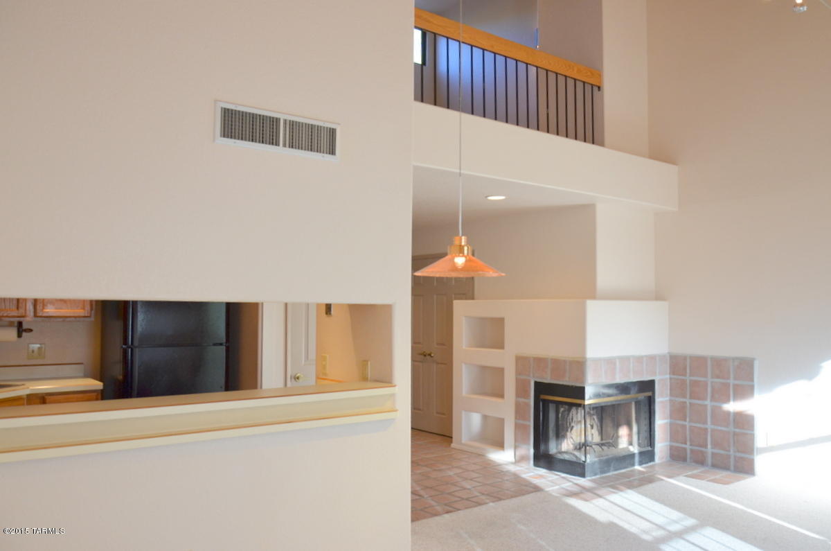 5313 N Calle del Rocio