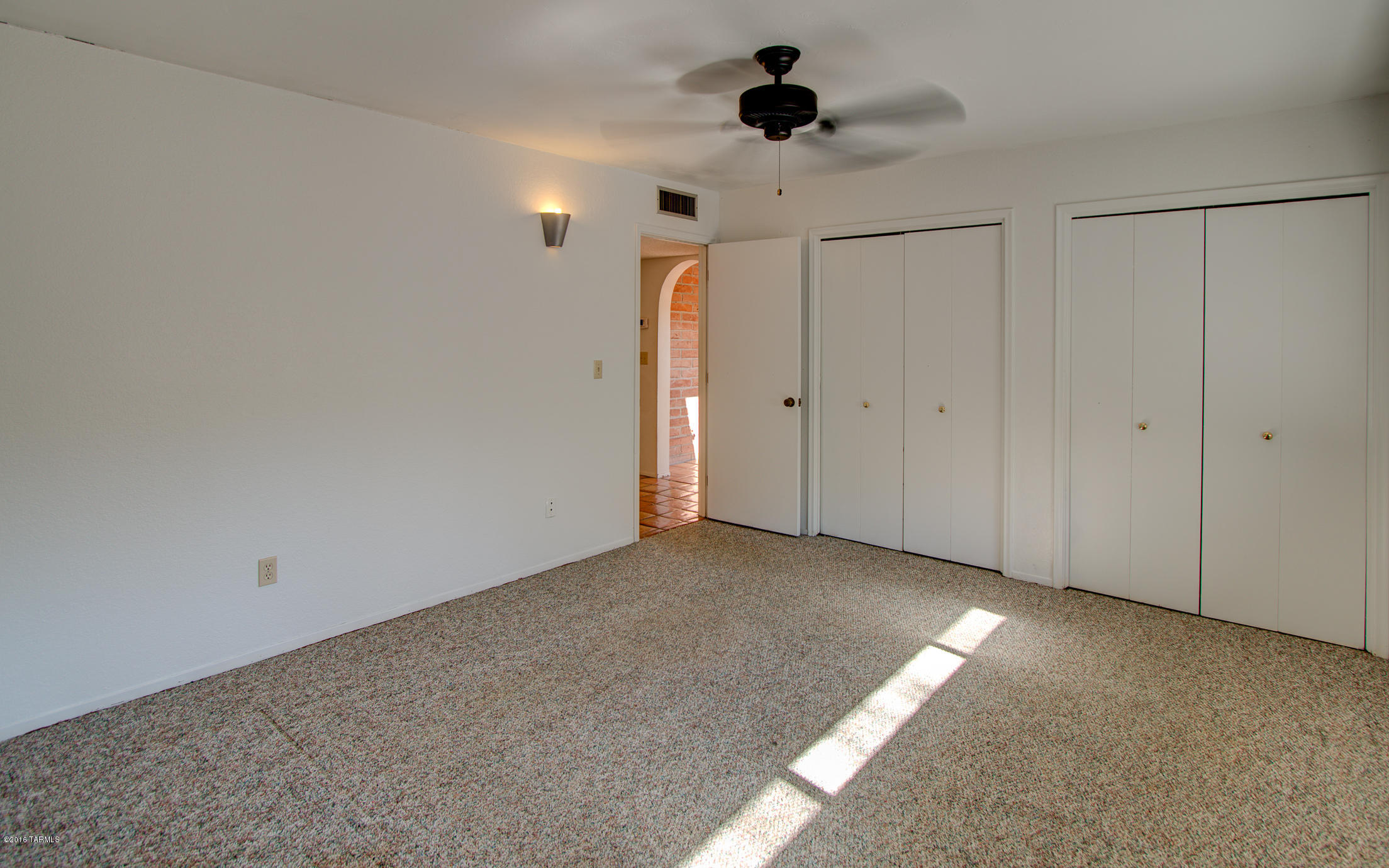 5880 N Via Amable