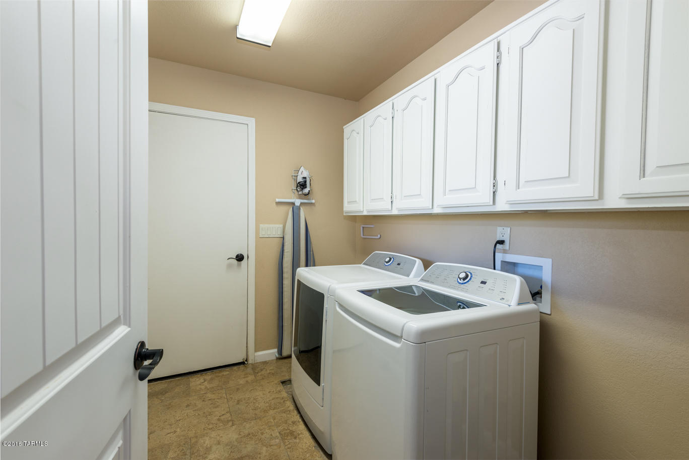 5430 N Apache Hills Trail