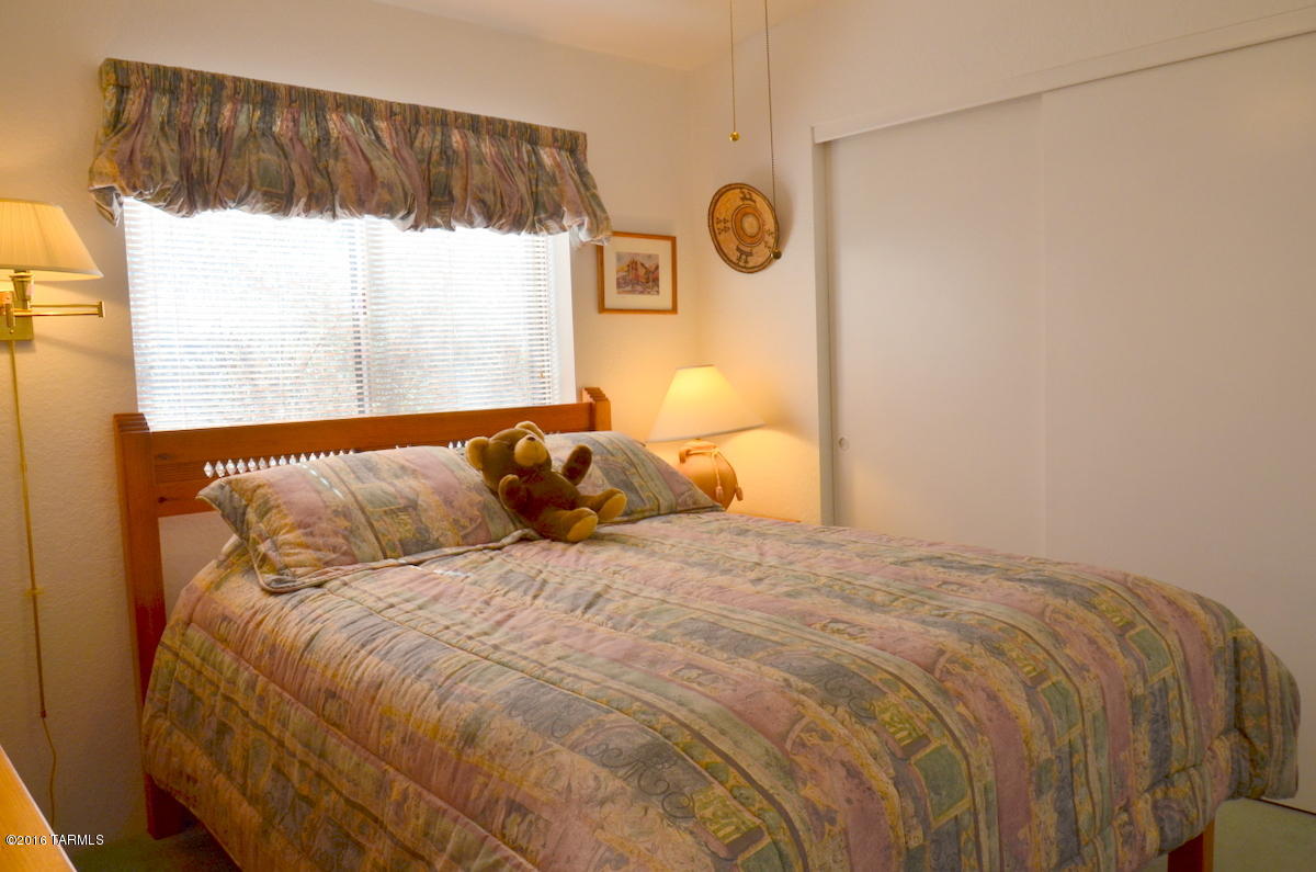 4641 E Via Pimeria Alta