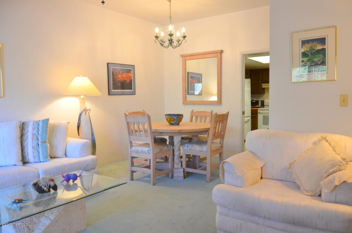 4641 E Via Pimeria Alta