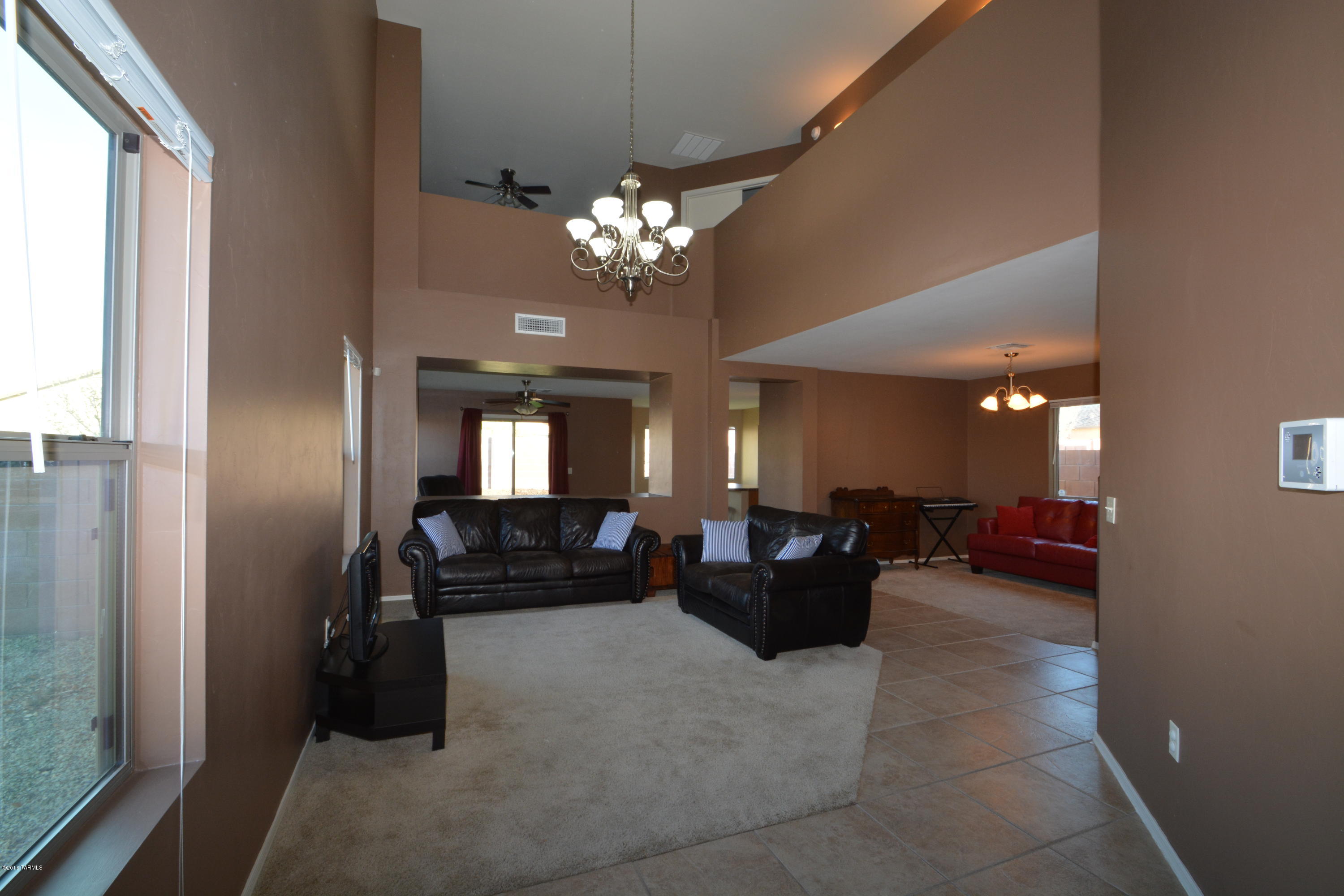 2407 E Camino Malcote