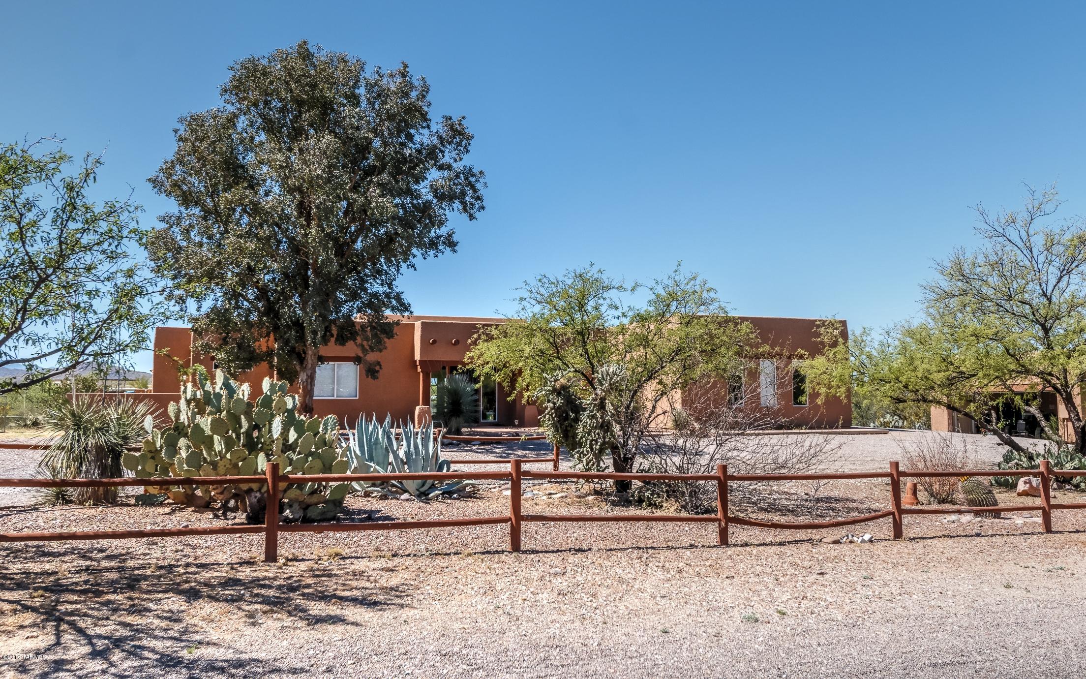 981 N Darlene Drive