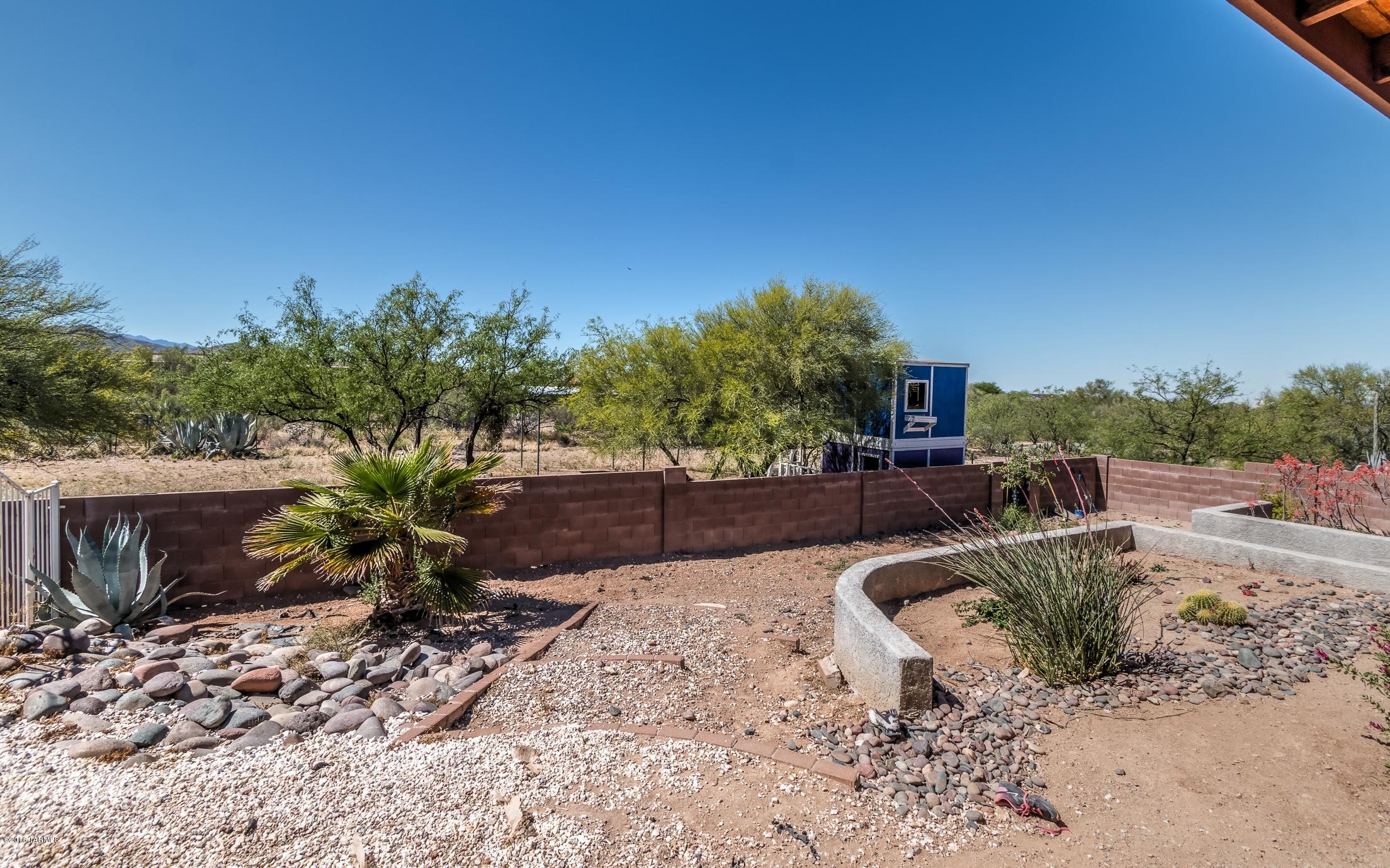 981 N Darlene Drive