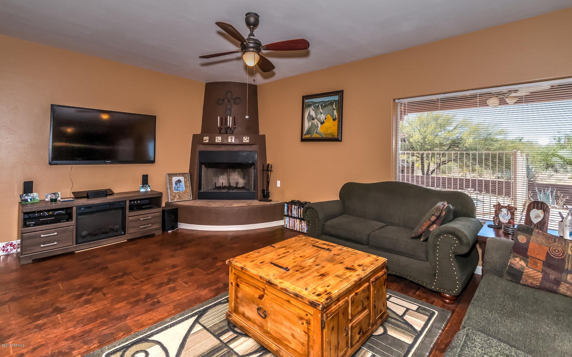 981 N Darlene Drive
