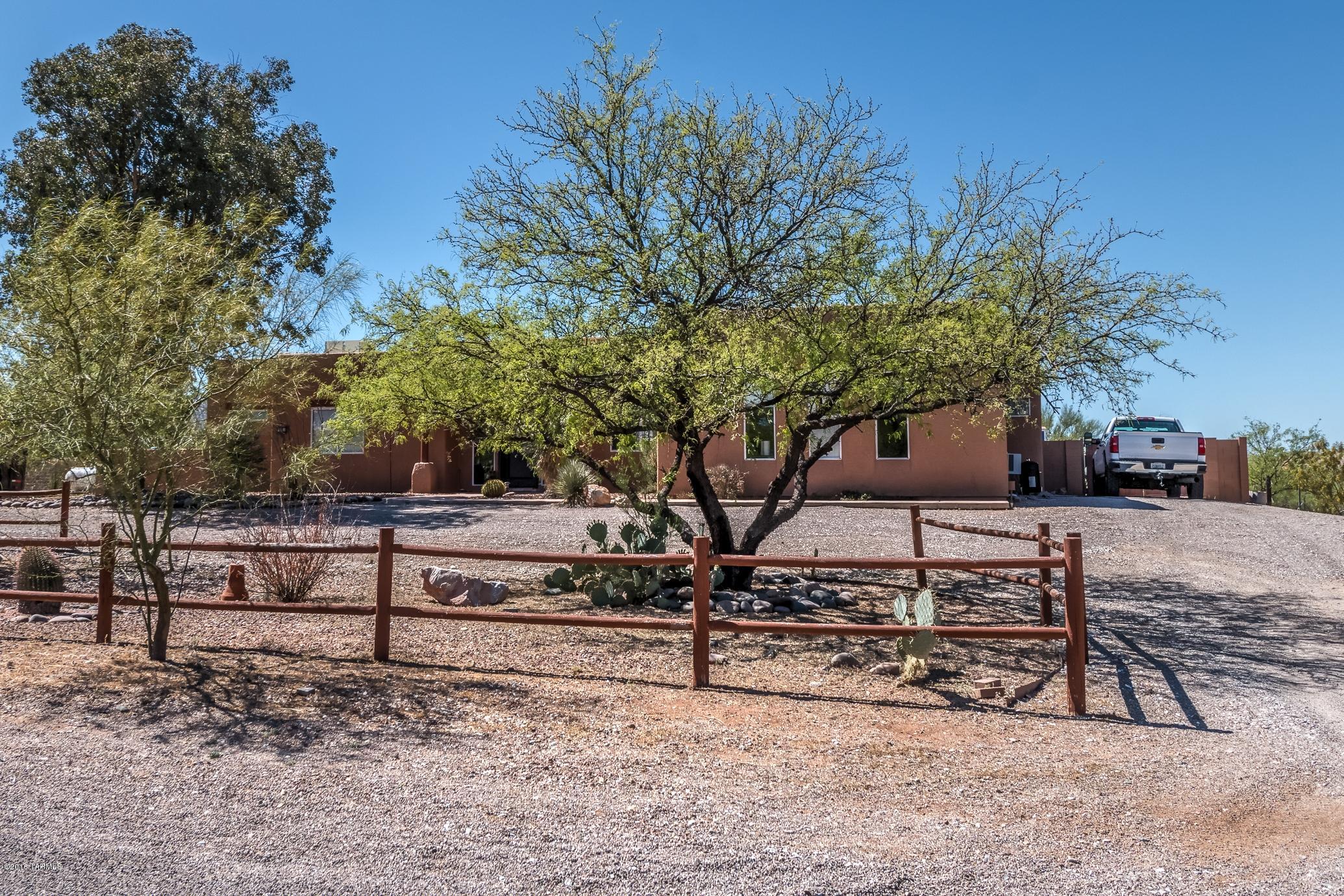 981 N Darlene Drive