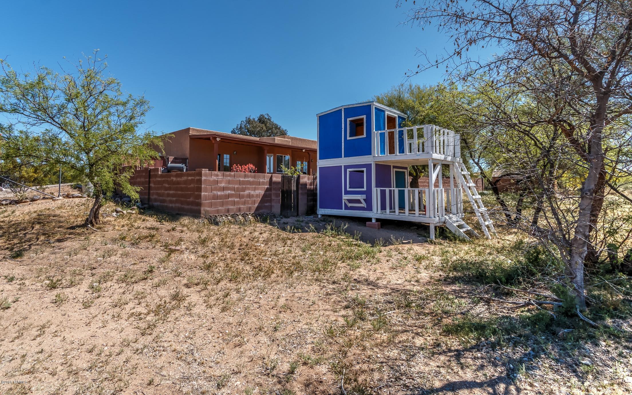981 N Darlene Drive