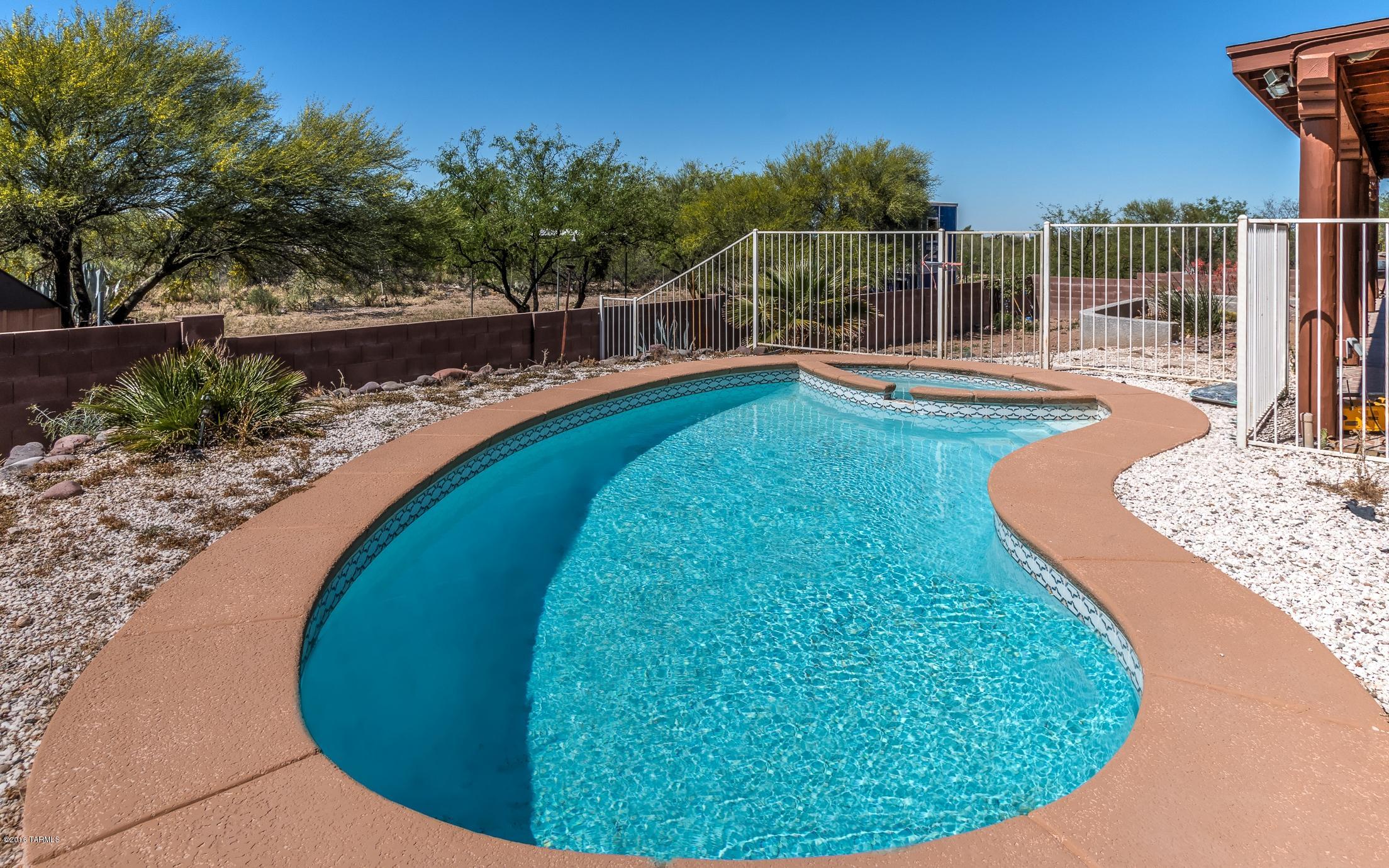 981 N Darlene Drive