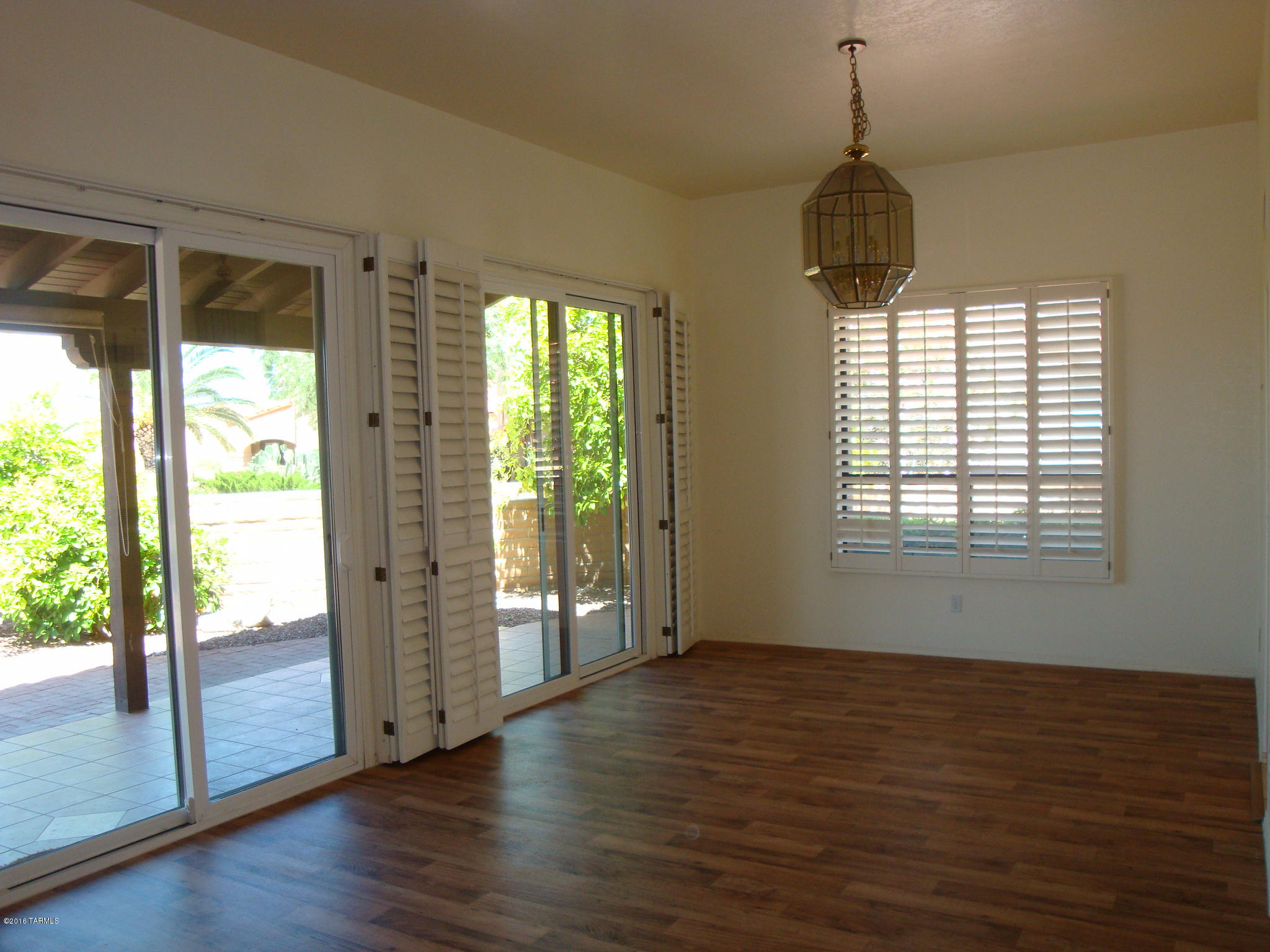 4441 N Camino Ferreo