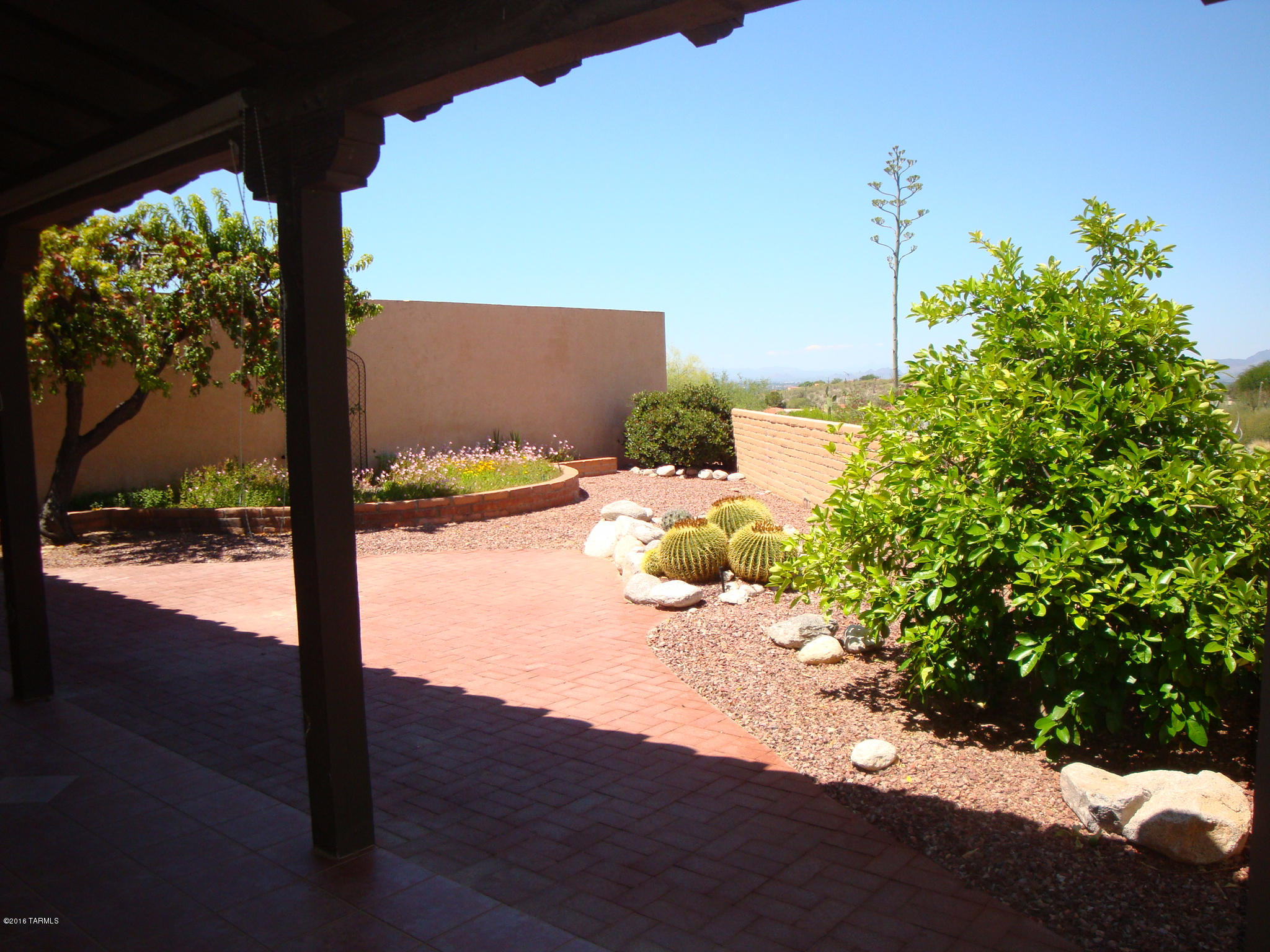 4441 N Camino Ferreo