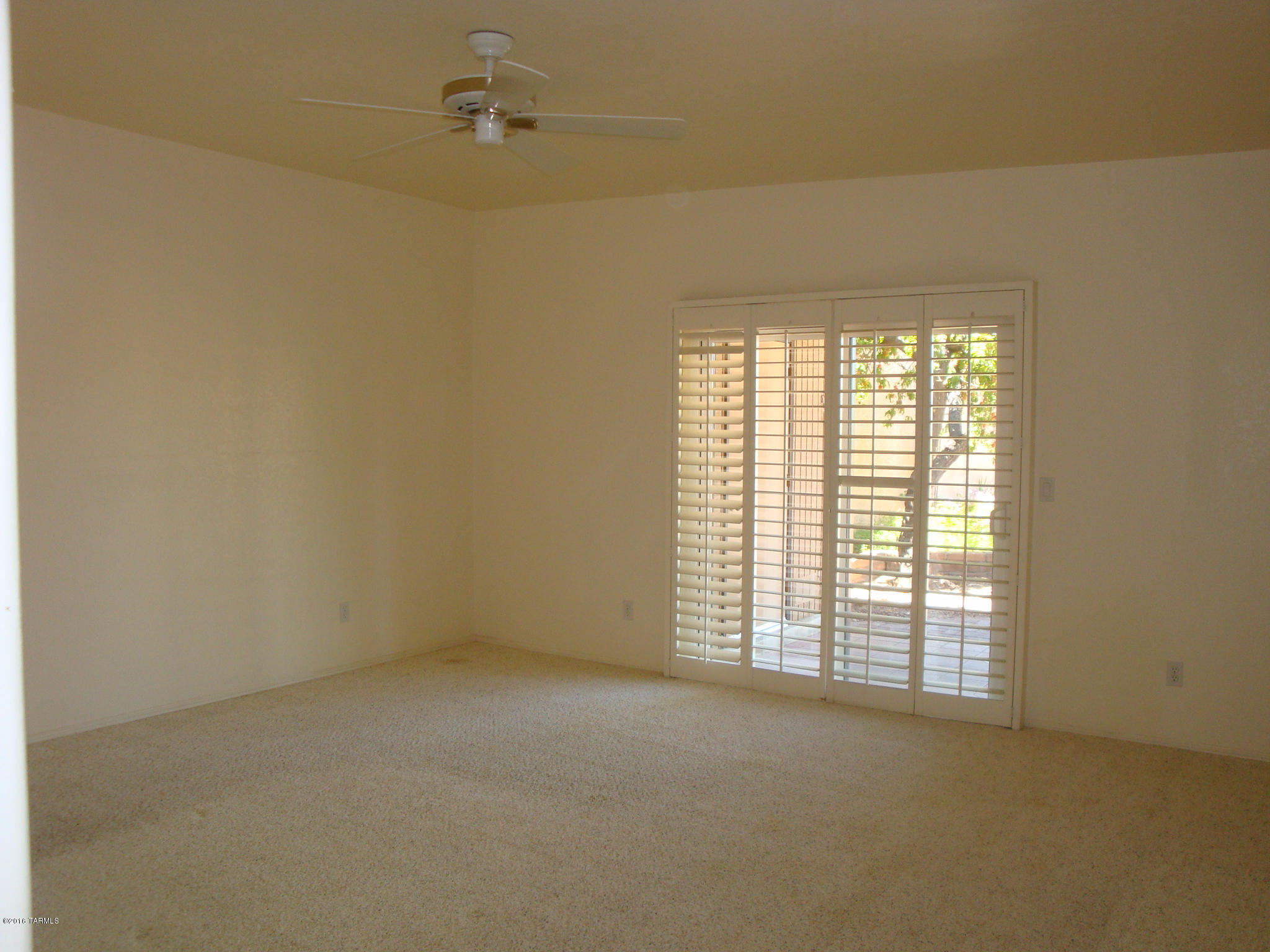 4441 N Camino Ferreo