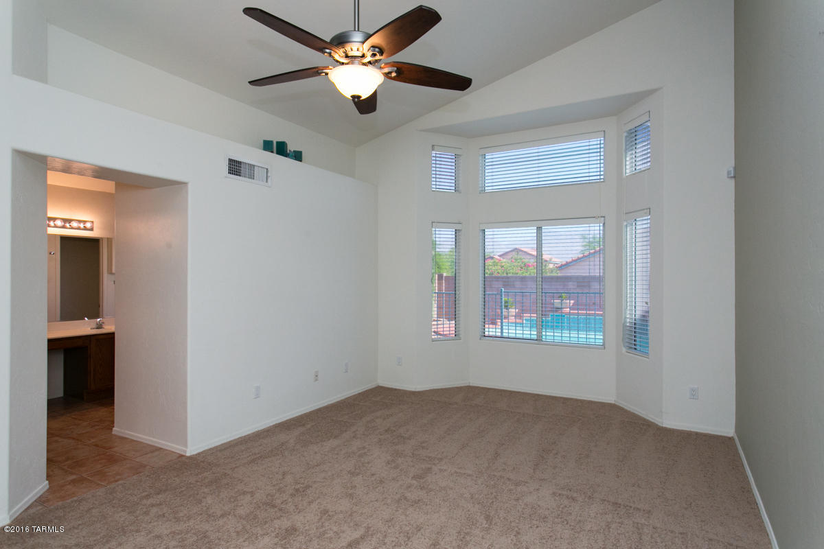 8117 E Pima Ridge Drive