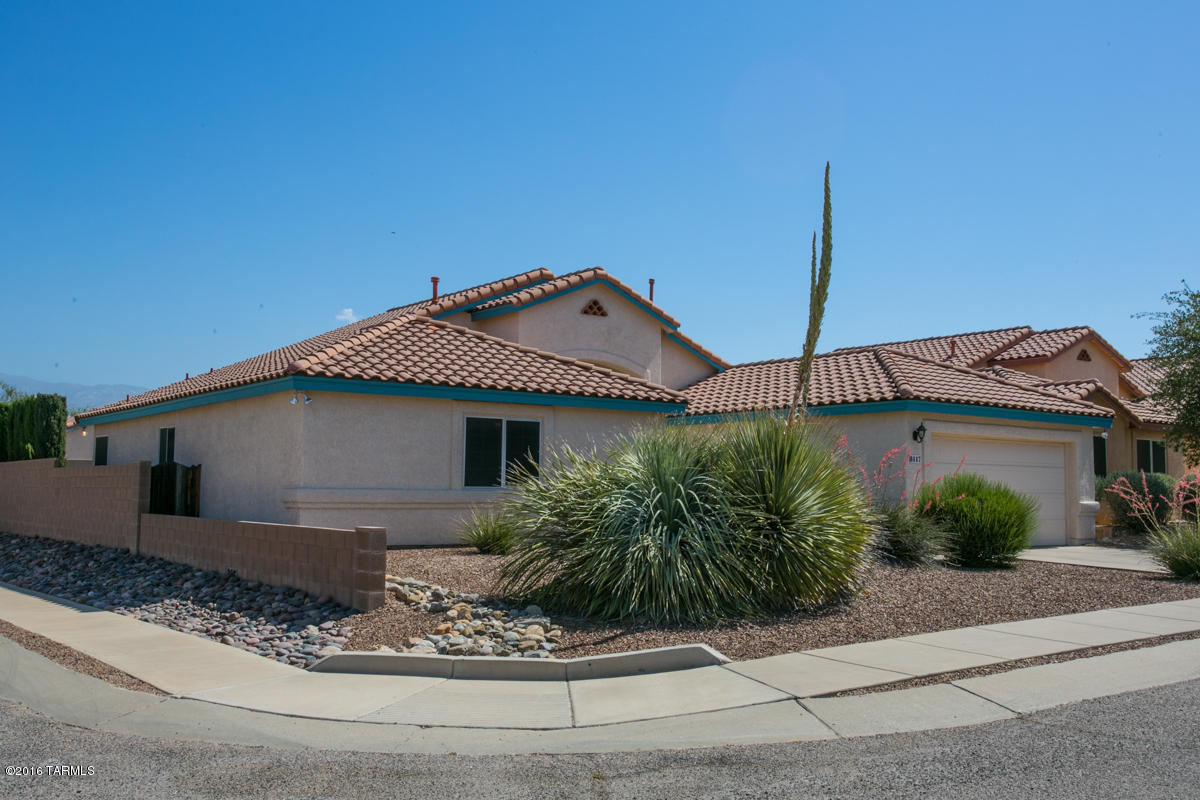 8117 E Pima Ridge Drive