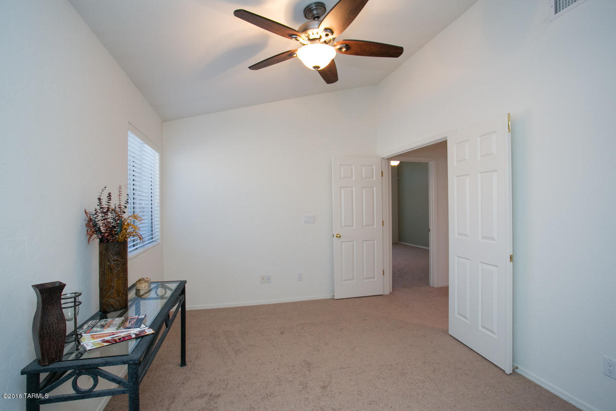 8117 E Pima Ridge Drive