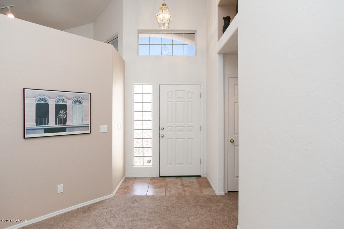 8117 E Pima Ridge Drive