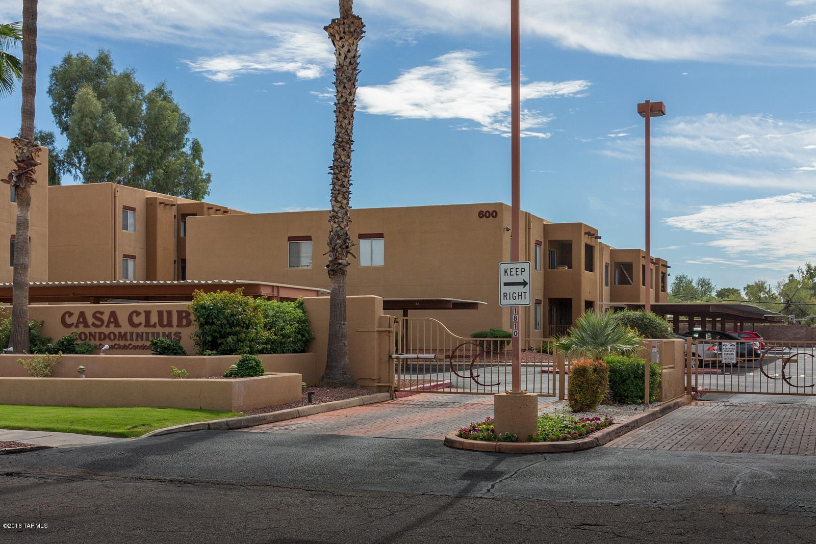 1810 E Blacklidge Drive Unit: 420