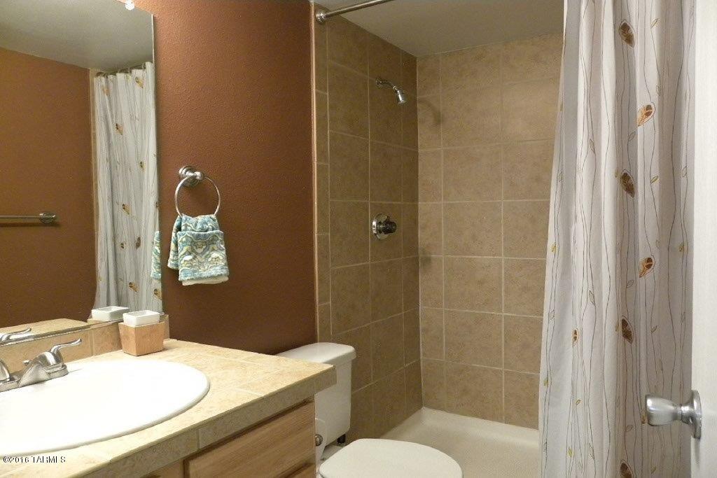 1810 E Blacklidge Drive Unit: 420