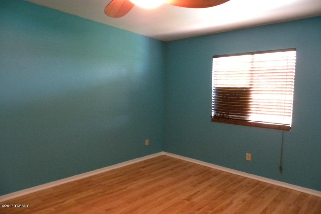 1810 E Blacklidge Drive Unit: 420