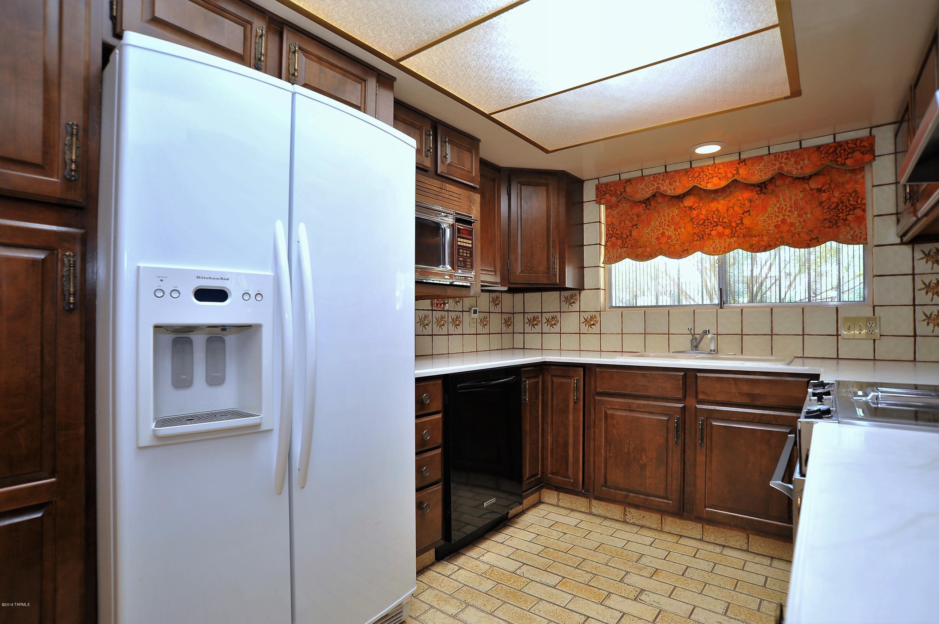 7450 E Sabino Vista Drive