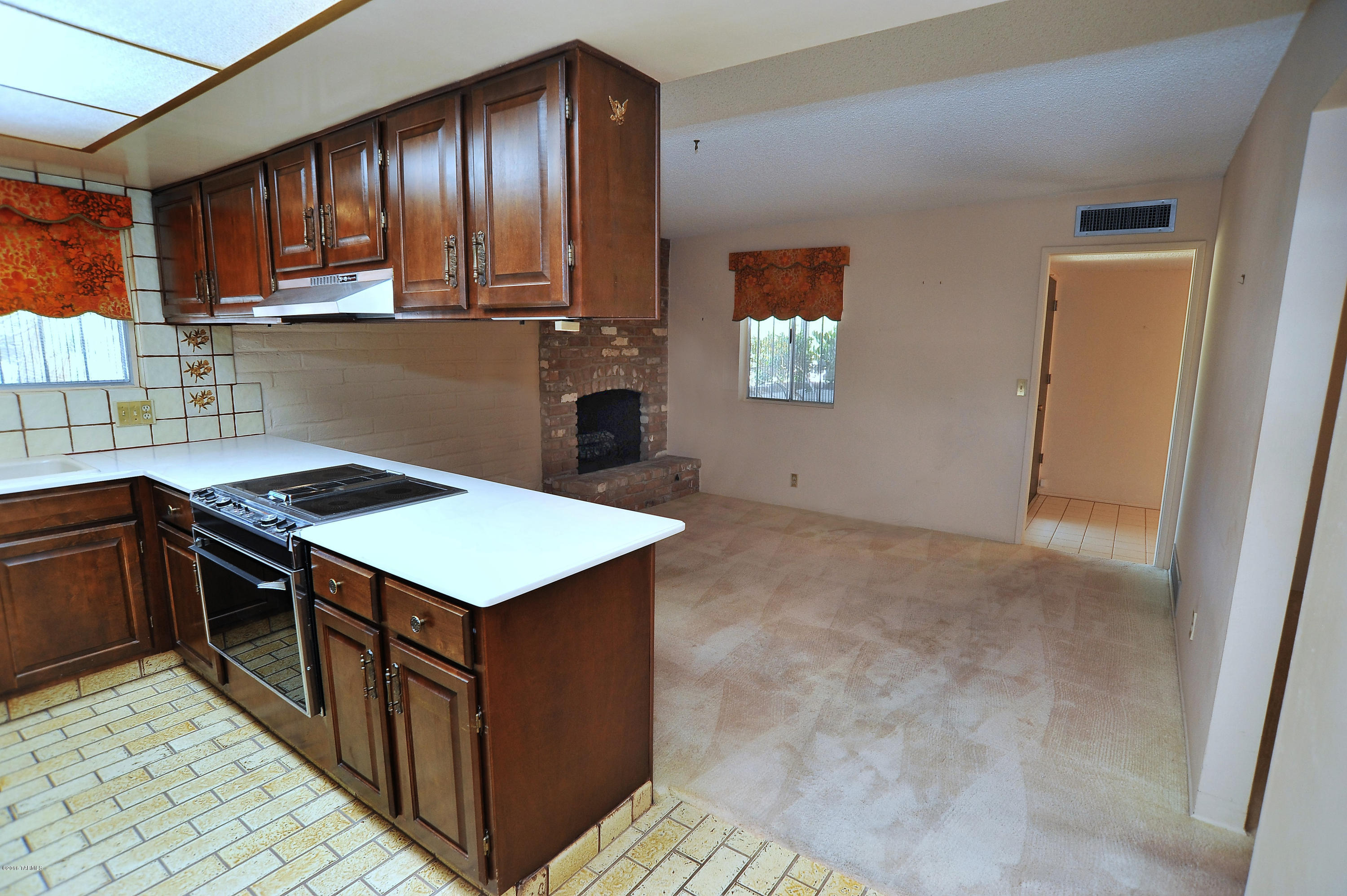7450 E Sabino Vista Drive