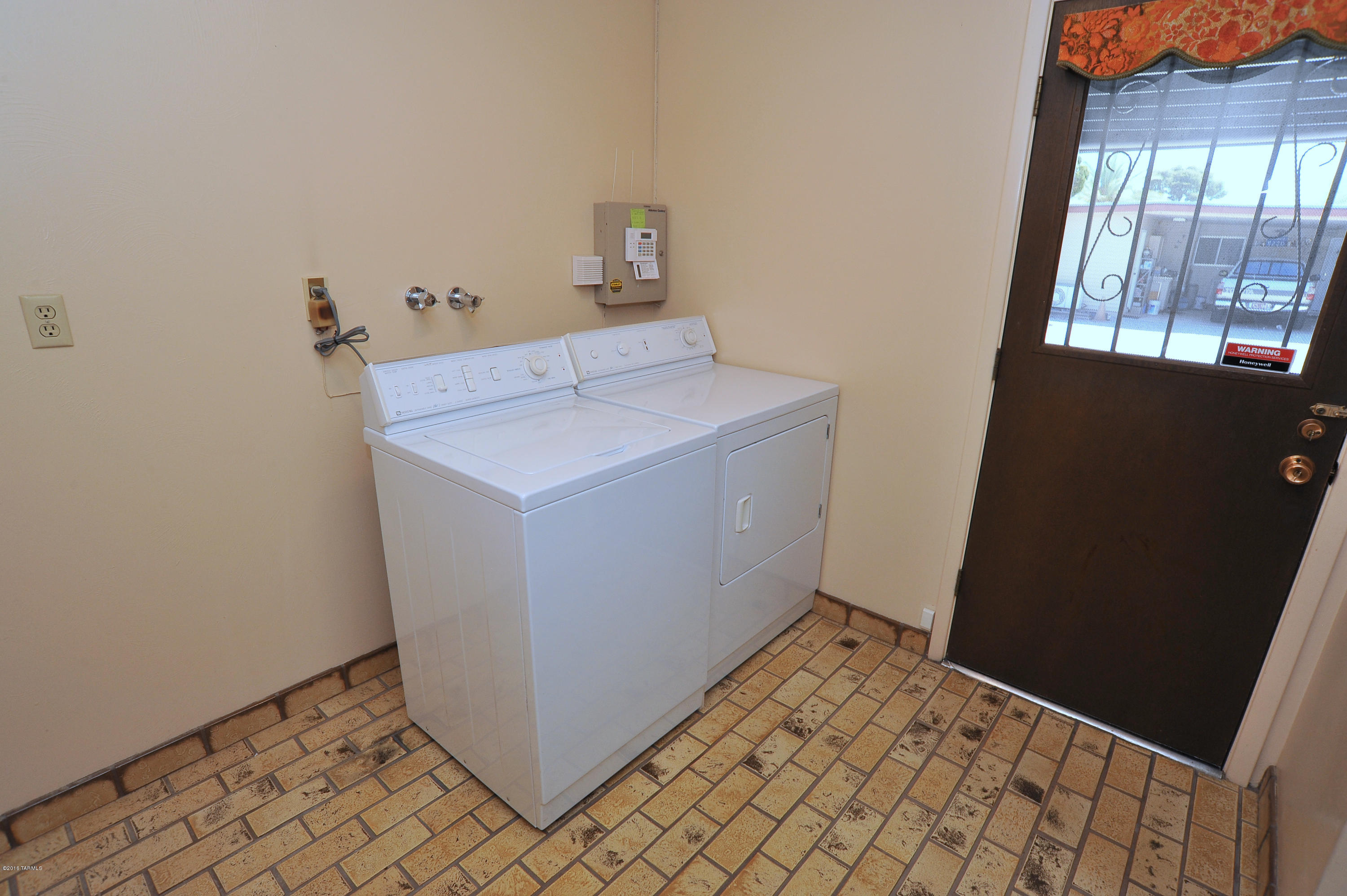 7450 E Sabino Vista Drive