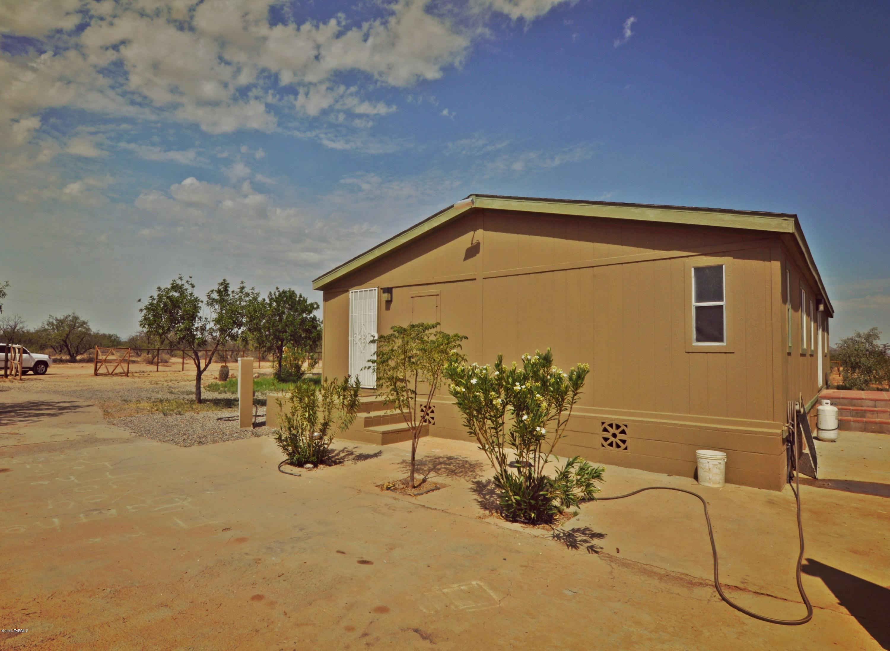 11320 W Valencia Road