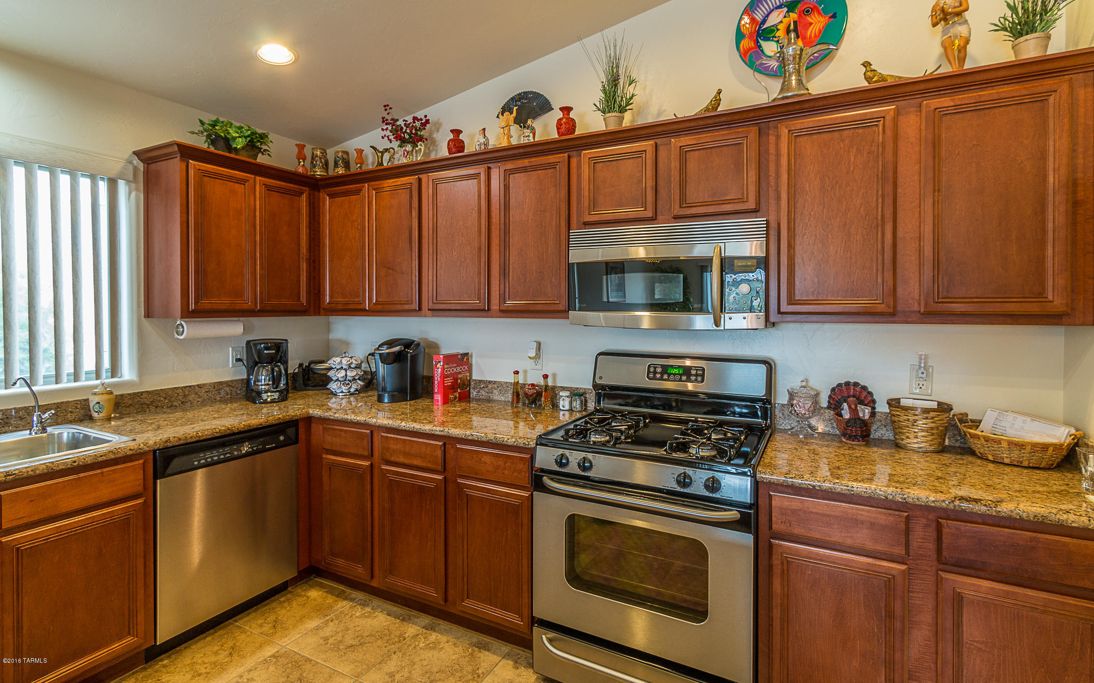 10241 E Corte Madera Fina