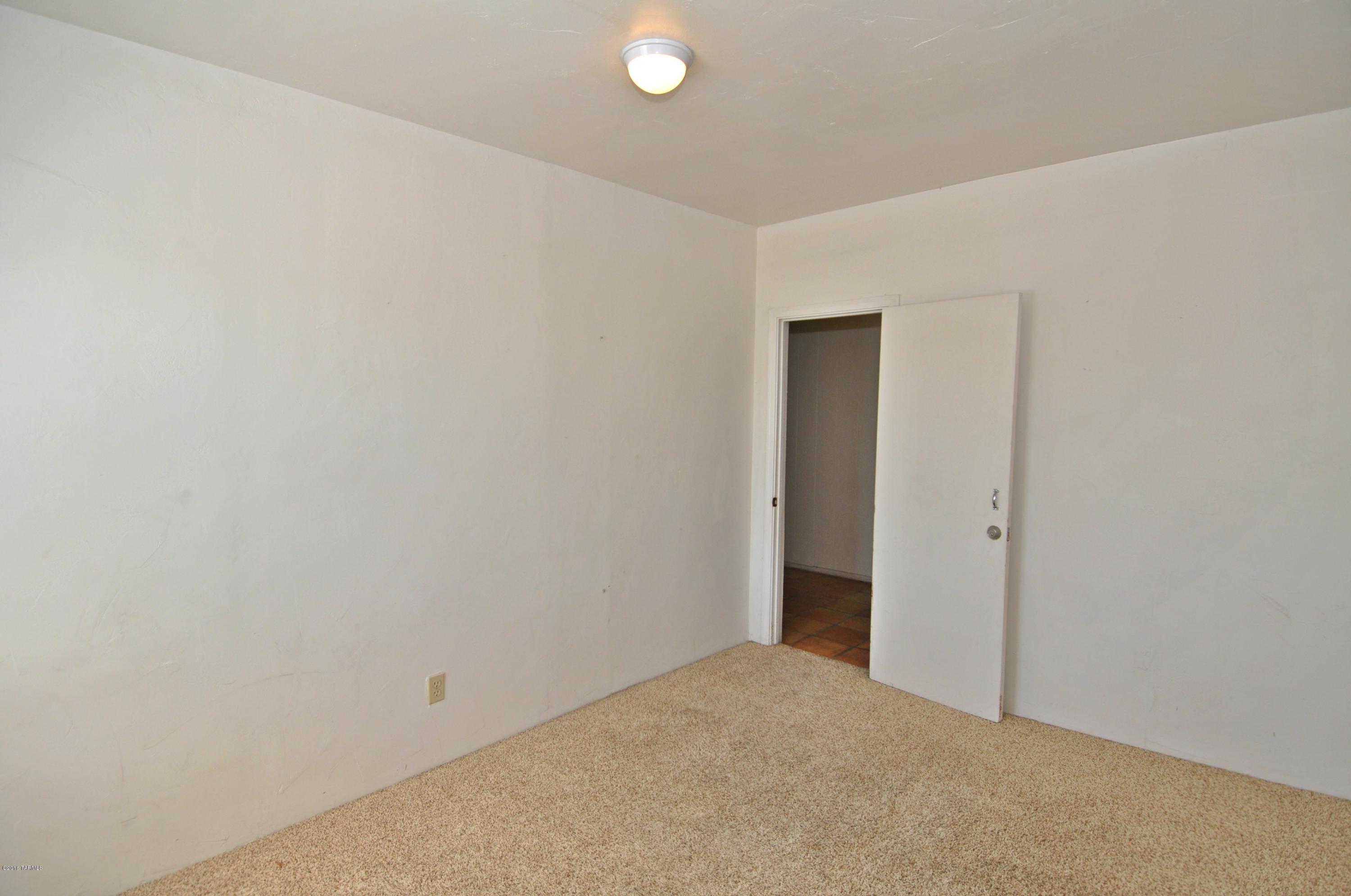 2251 E Virginia Street